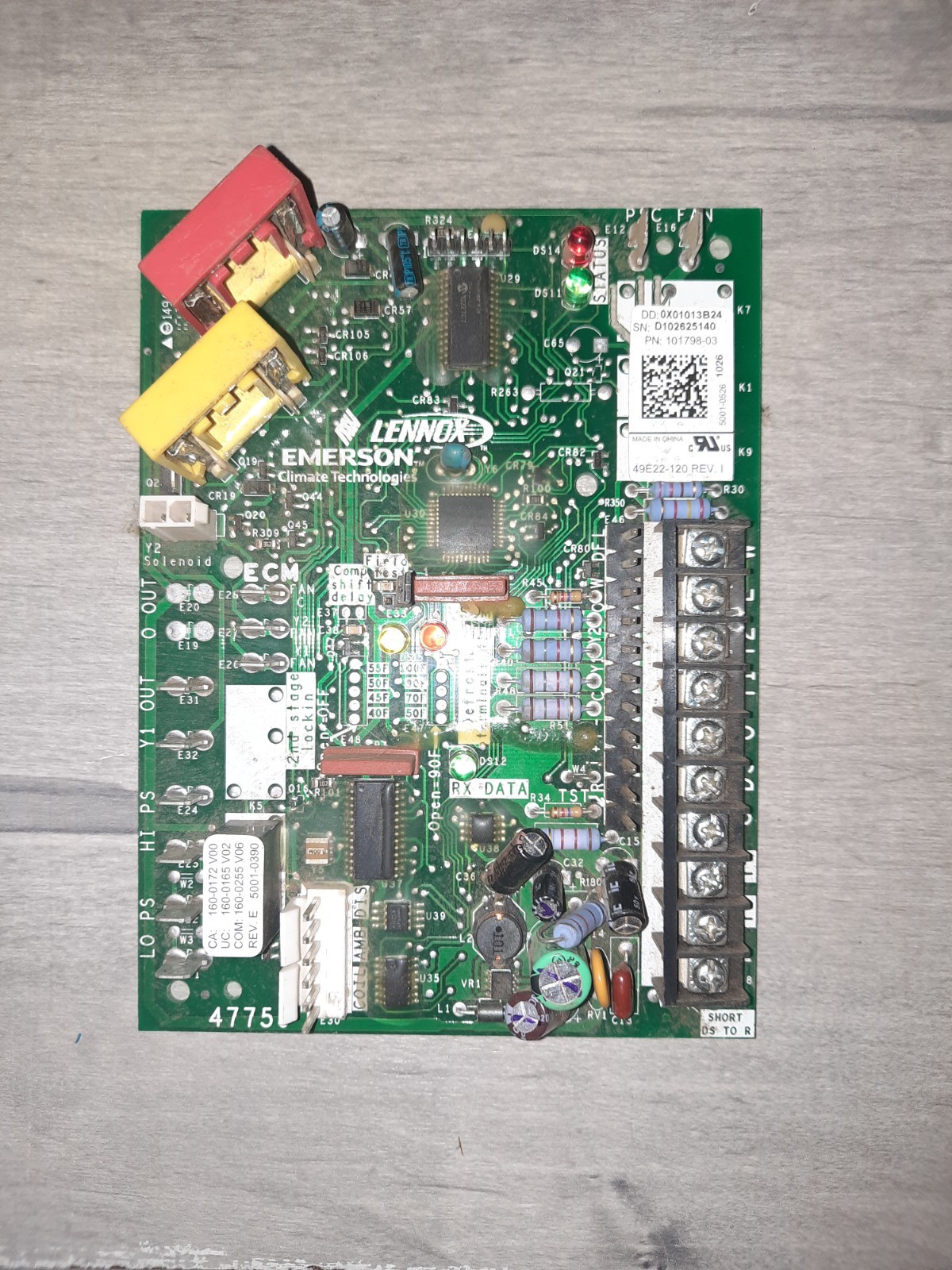 LENNOX EMERSON Control Board 101798-03 D102625140 (9317) C1 AM