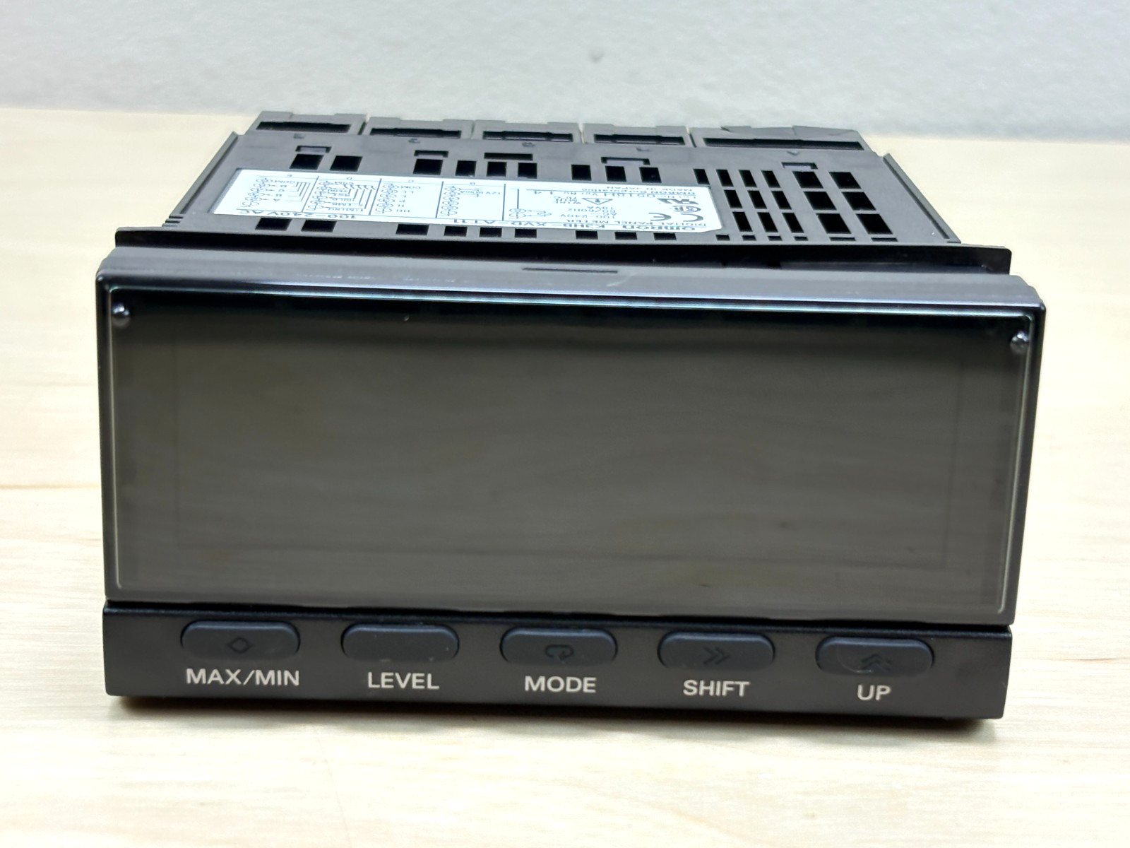 Omron K3HB-XVD Digital Panel Meter, 100-240 VAC