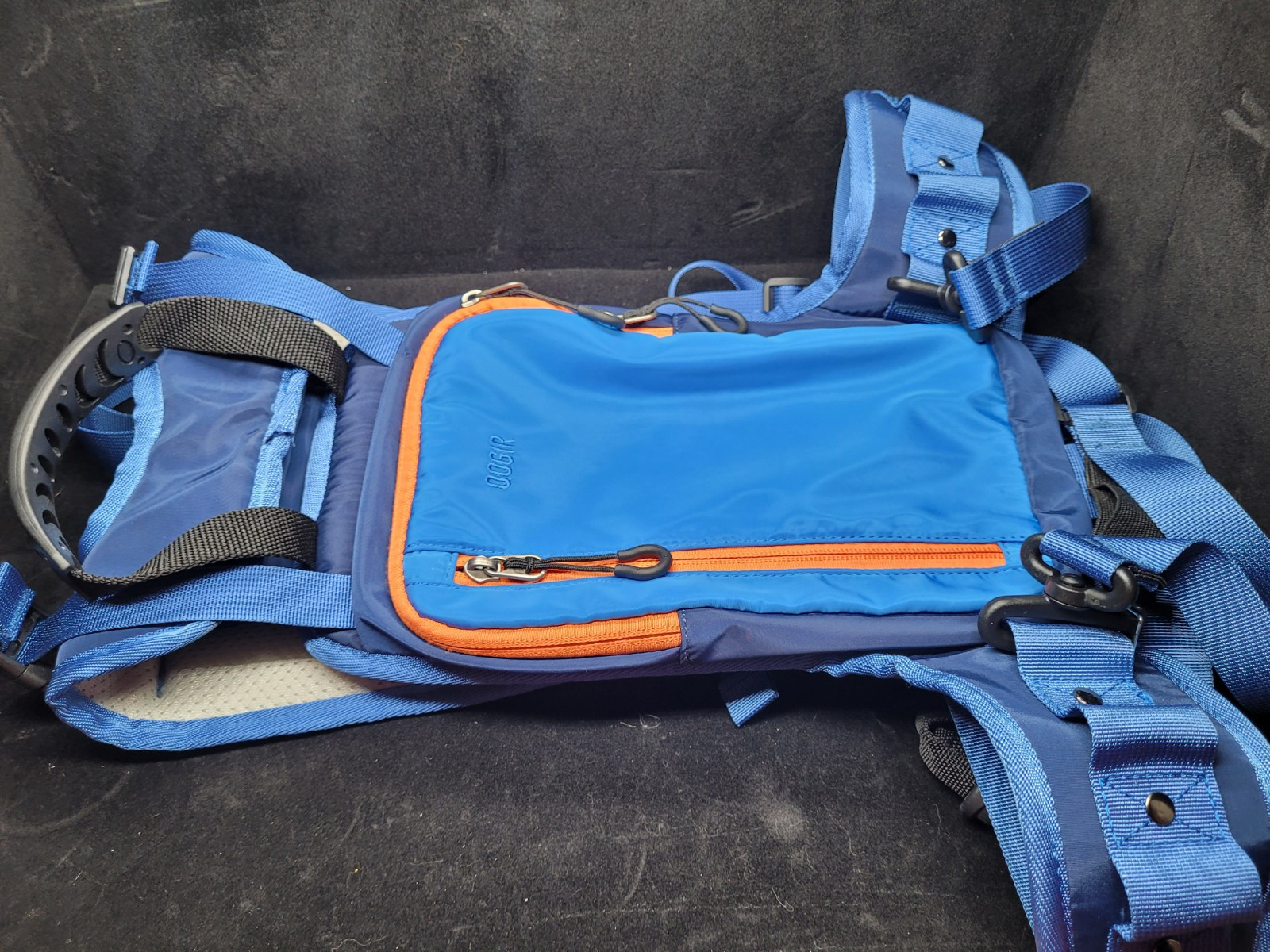 Ski & Snowboard Training Harness for Kids - 2 Guiding Straps to Steer & Control