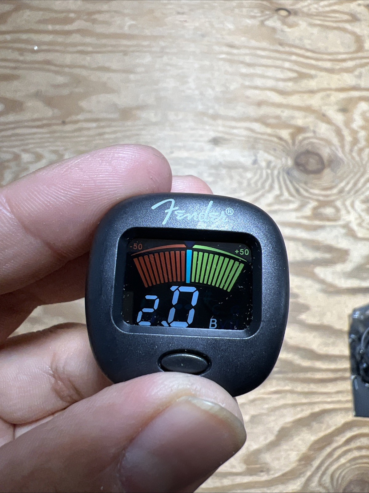 Fender FCT-2 Clip-on Guitar Tuner LCD Display Vibration Sensor Dual-hinge
