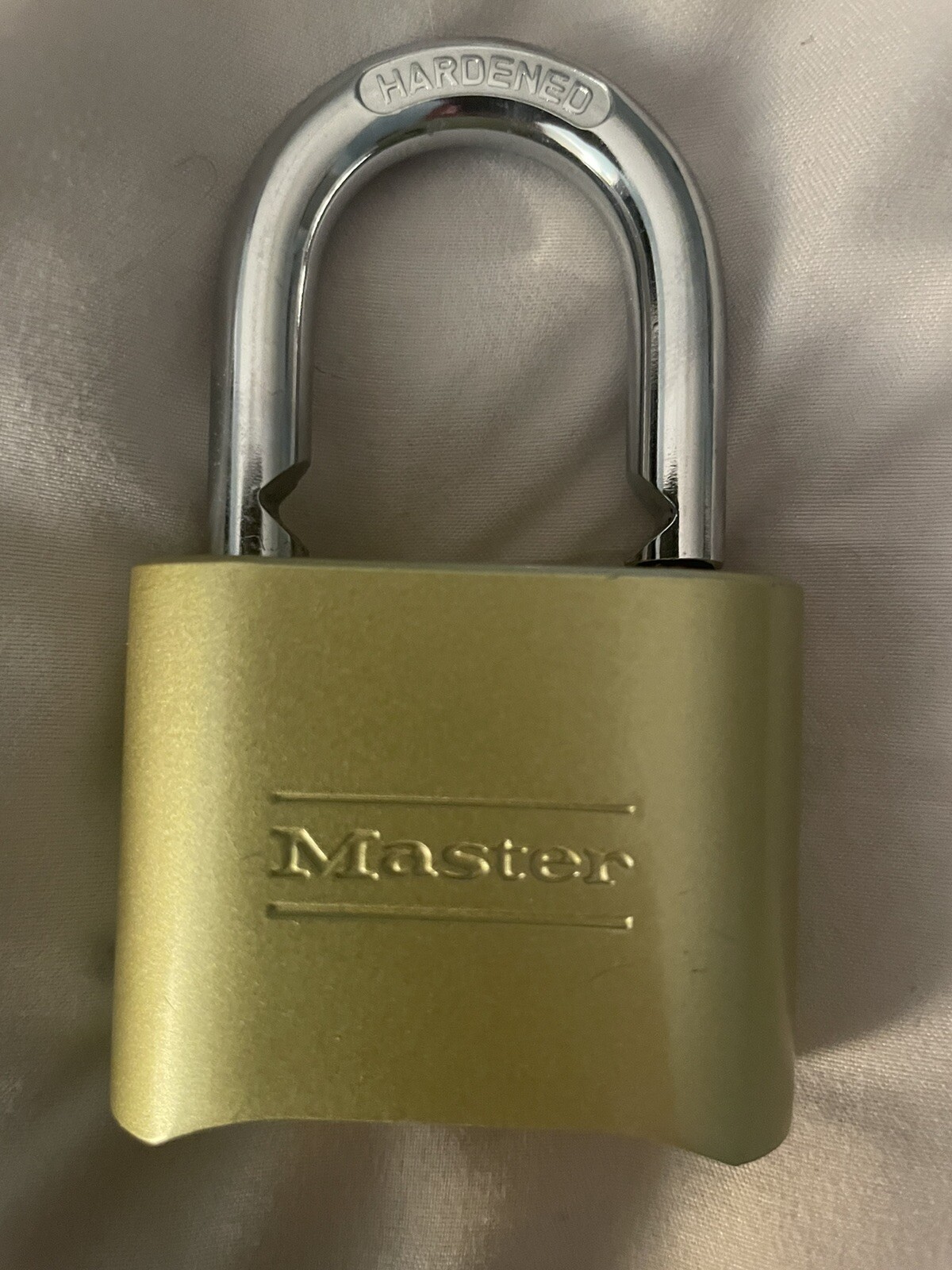 Master Resettable Zinc DieCast Combination Padlock # 175D 2"