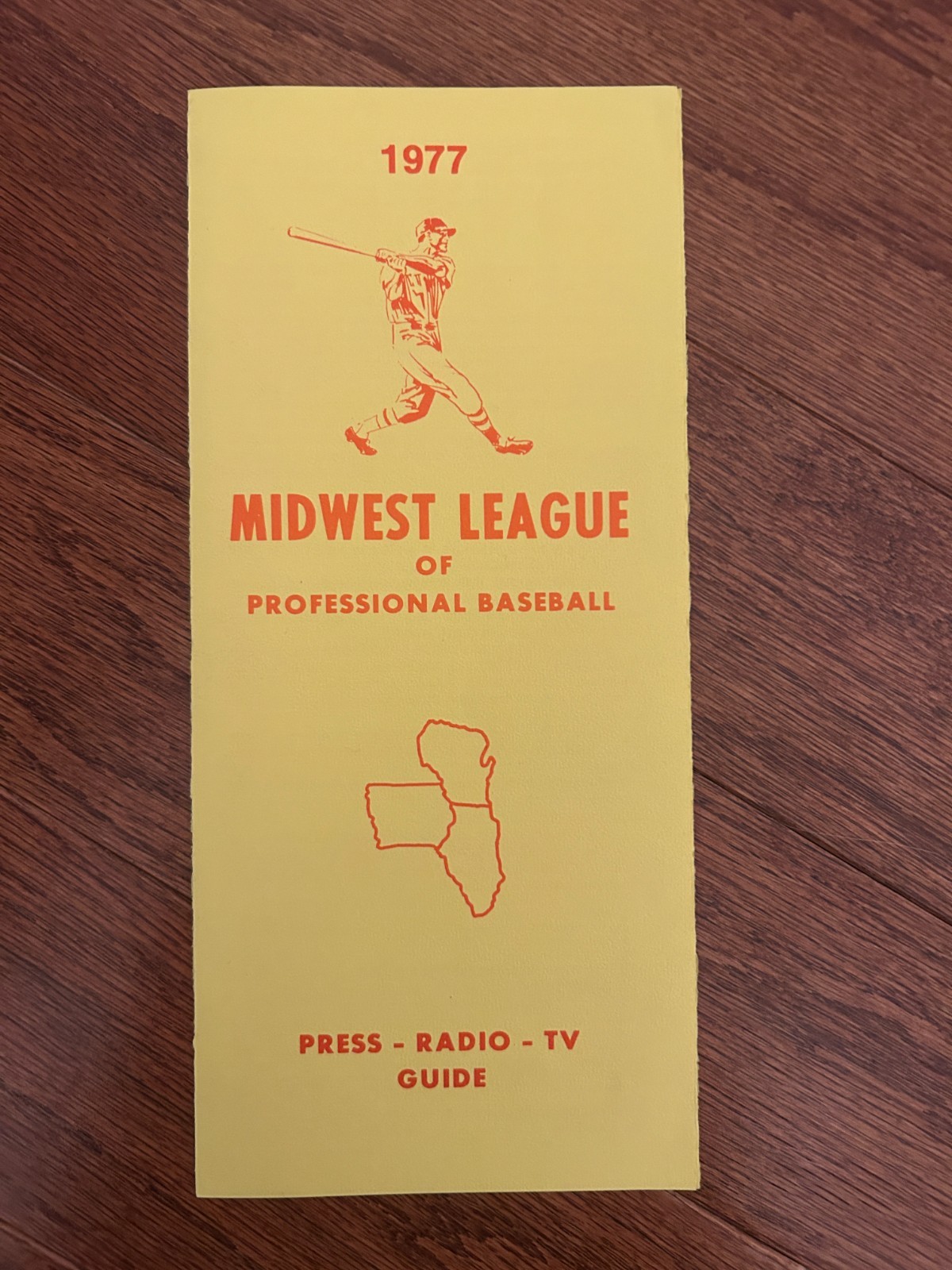 1977 Vintage "MIDWEST LEAGUE OF PROFESSIONAL BASEBALL" (Minors) Media Guide