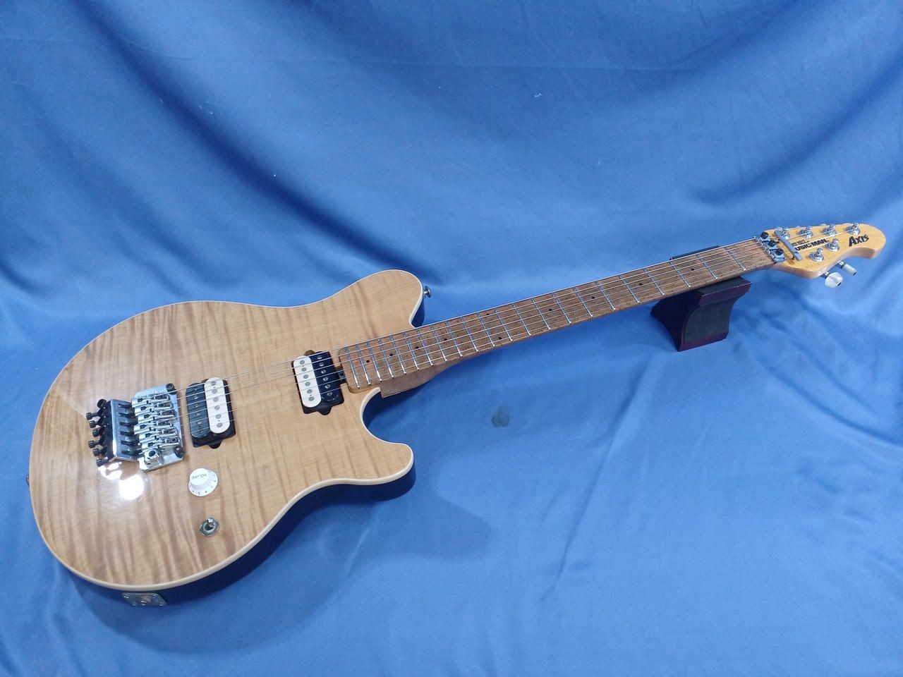 MUSICMAN Electric Guitar AXIS Used