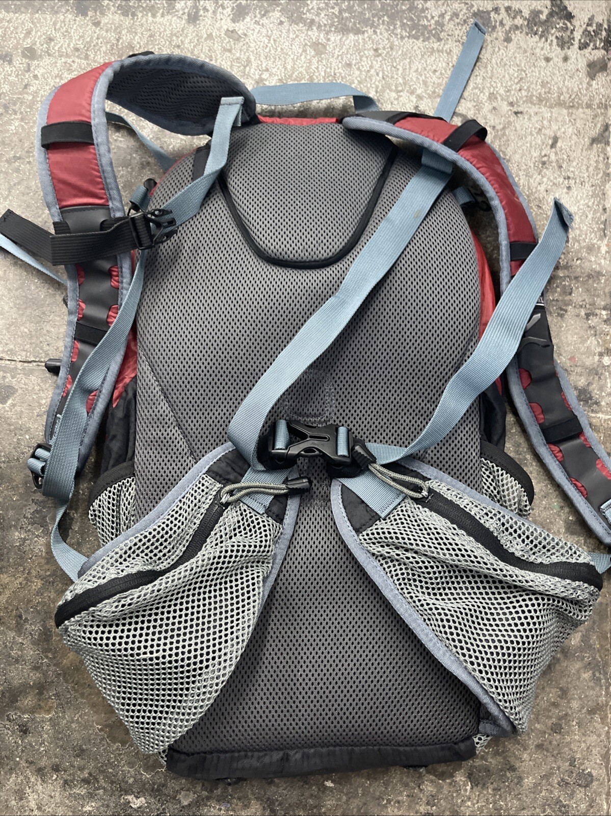 Gregory Iso Lightweight Hiking Backpack H16