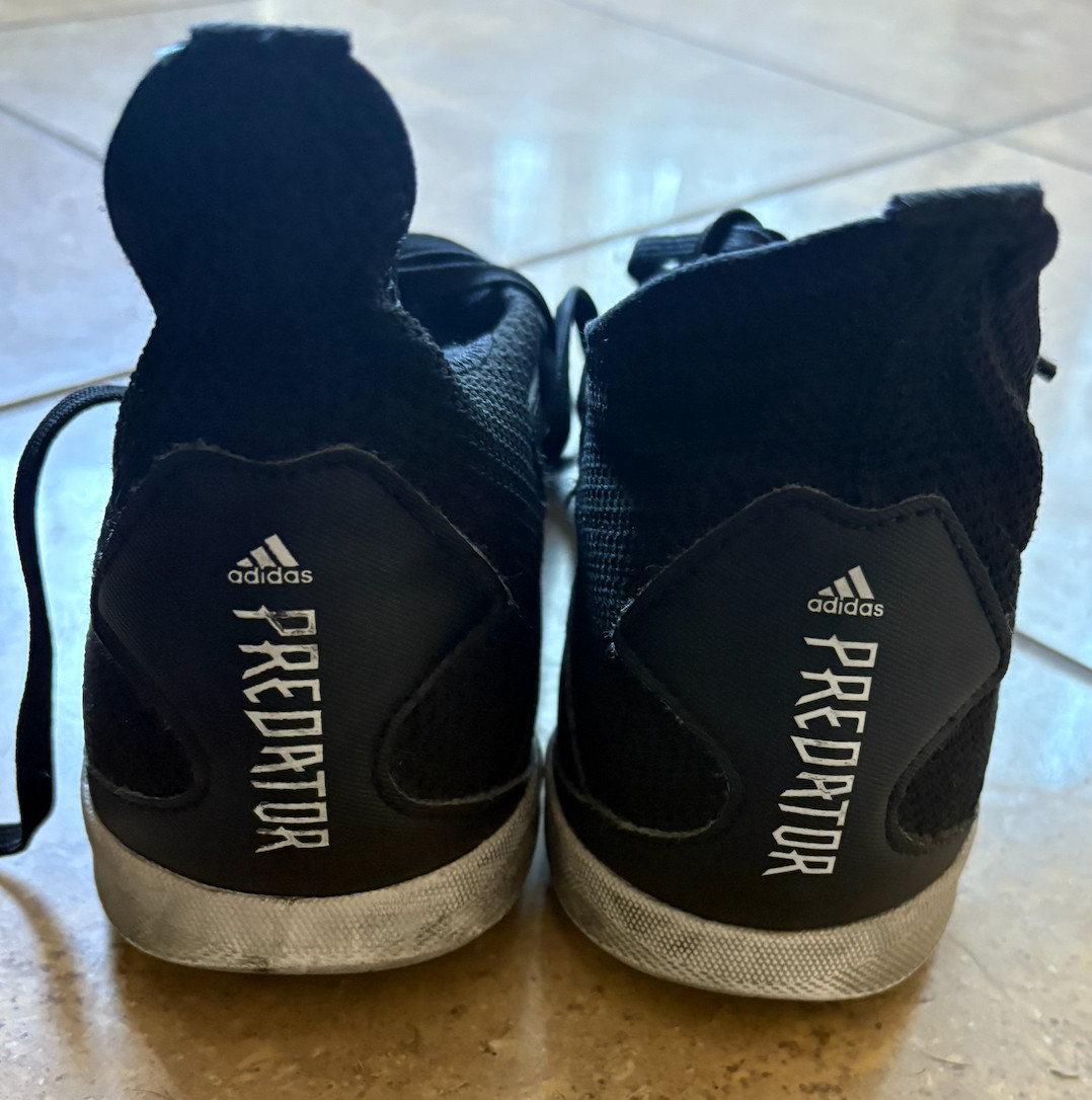 Size 6 Adidas Predator Freak.3 Turf Soccer Shoes Black And White Pre-Owned