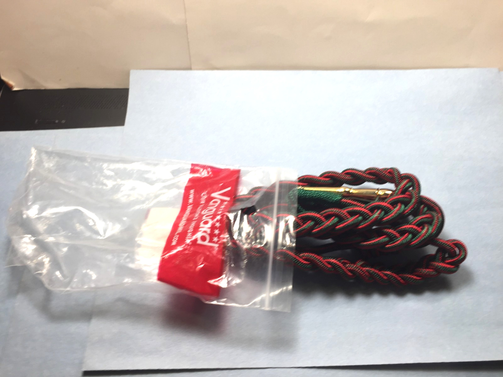 US Military - French Fourragere (Green & Red) Shoulder Cord (Vanguard)