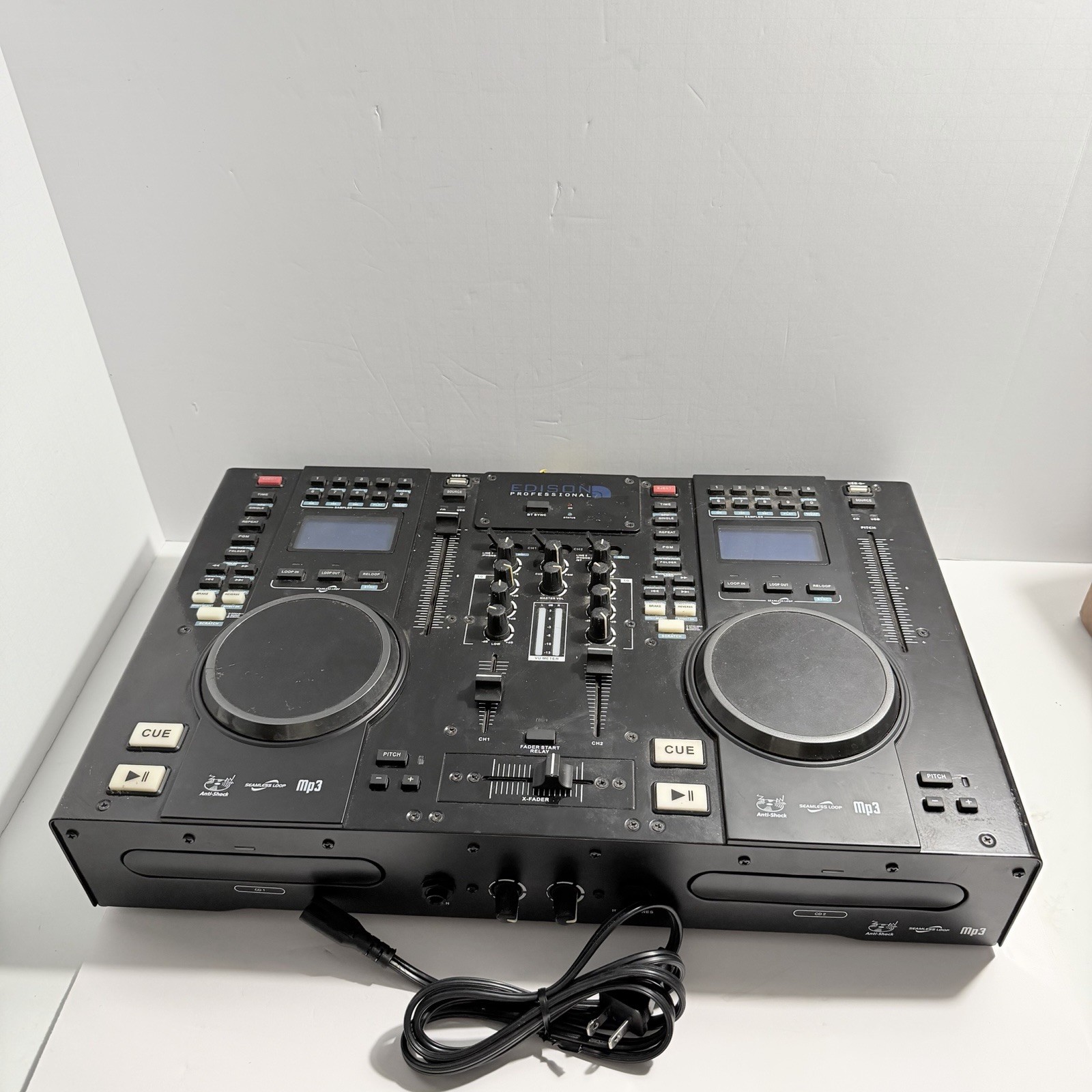 Edison Scratch 2500 MKIV Professional Dual CD USB MP3 DJ Audio Mixer UNTESTED