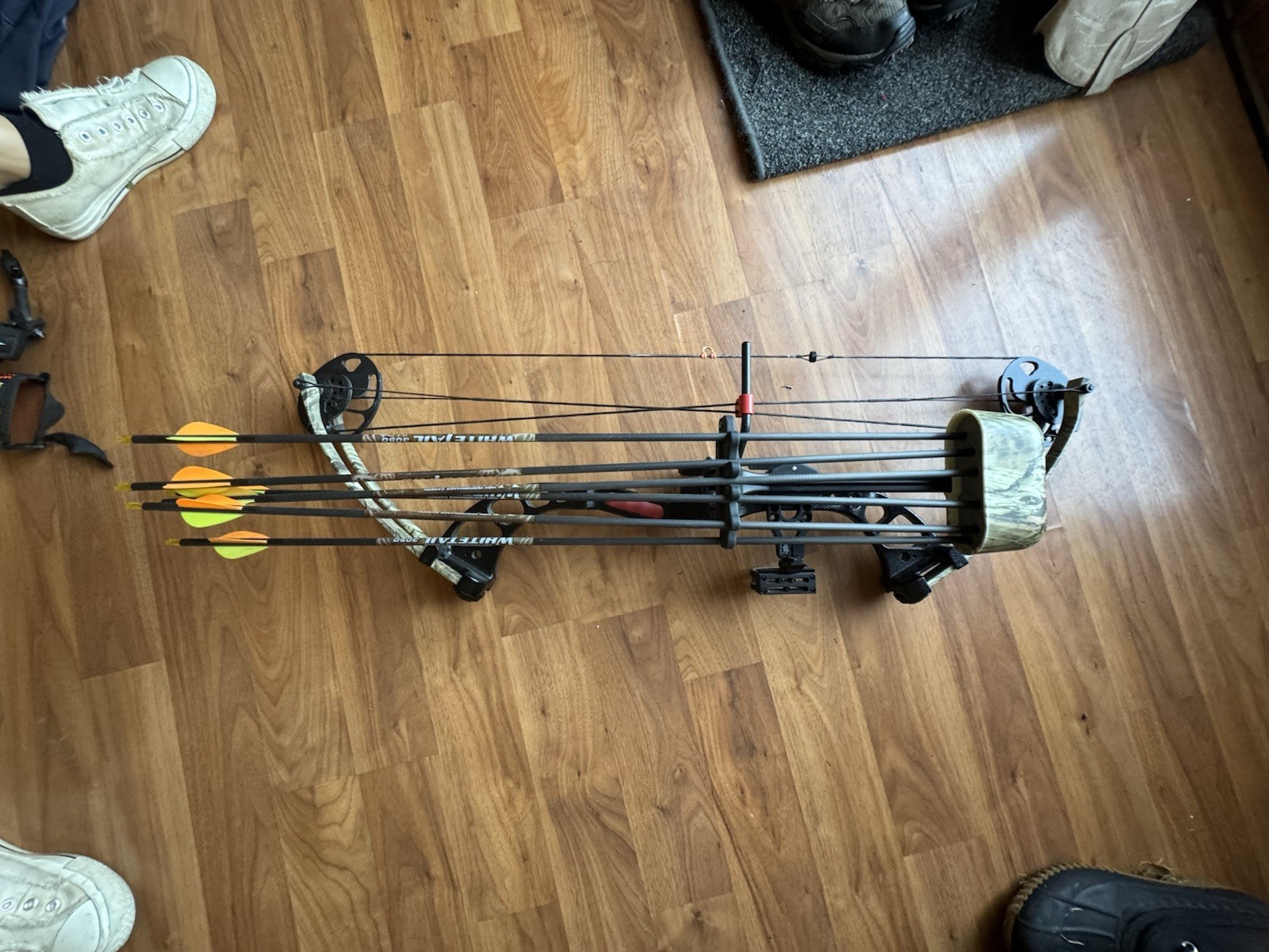 PSE Chaos Bow Right-handed Camo !!!ADDING NEW BOX OF ARROWS!!!