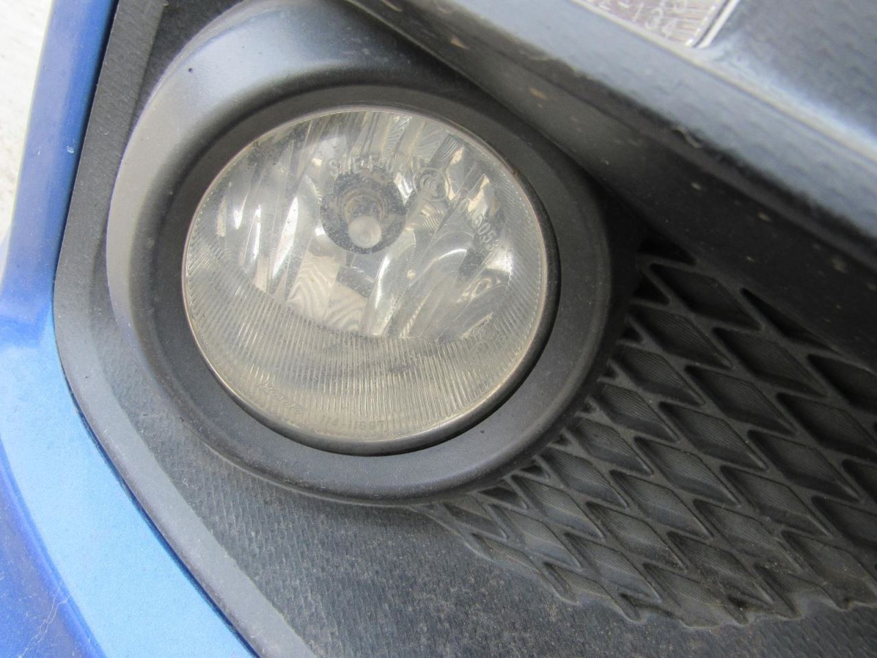 V60 2015 Glove Box 1100904