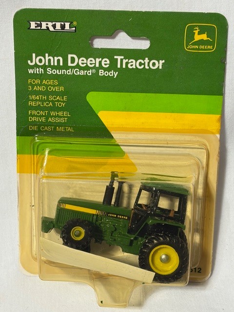 ERTL John Deere Sound Gard MFWD Farm Tractor, Green, 1/64, NIB