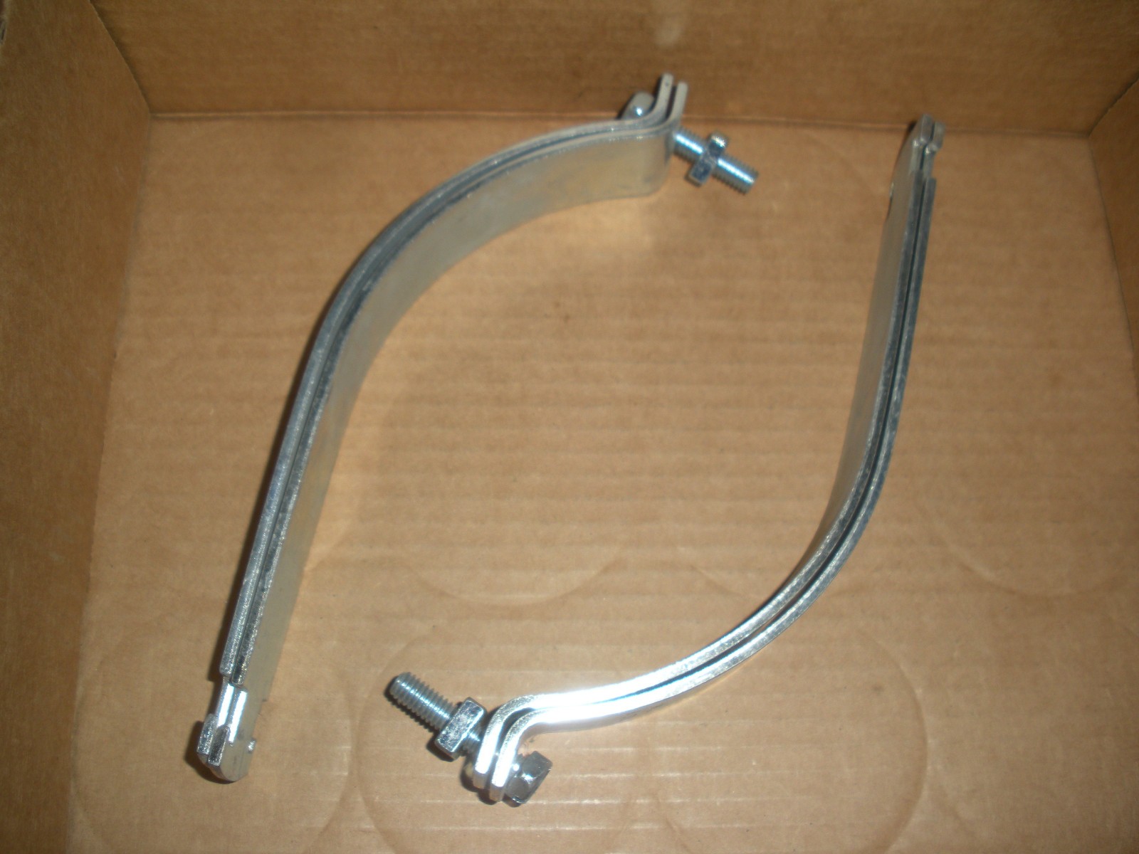 6" conduit straps unistrut superstrut T&B 702-6 lot of 2 pair 3 lots available