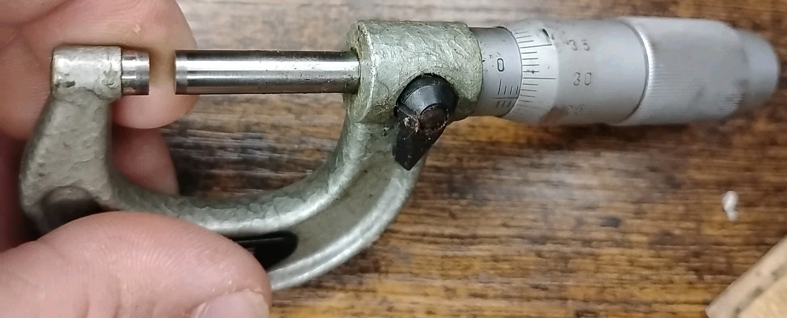 Vintage VIS Micrometer With Wooden Case Box