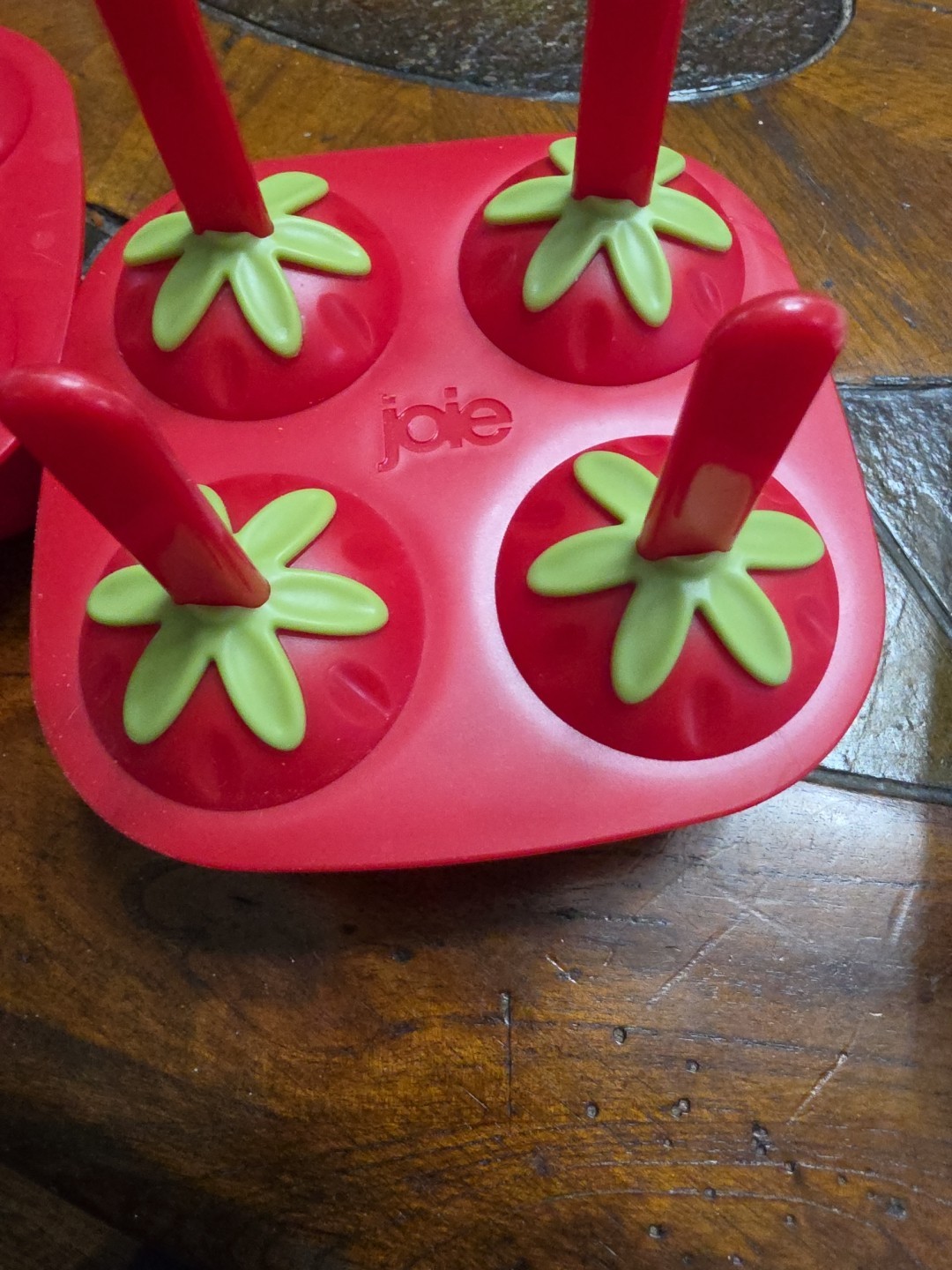JOIE, POPCICLE MOLD, 3 " STRAWBERRIES SHAPE, Jell-o, pudding, icecream