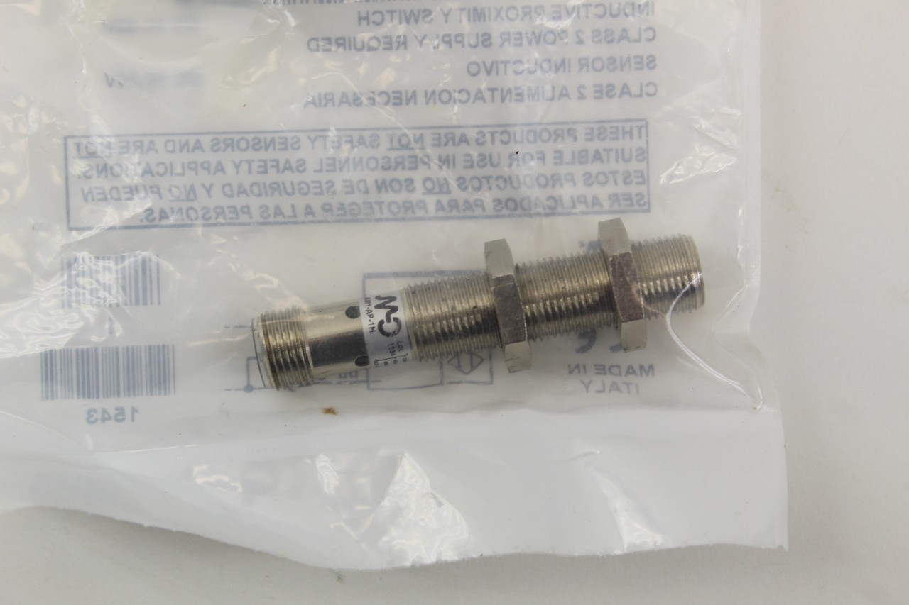 Automation Direct AM1-AP-1H Proximity Switch New