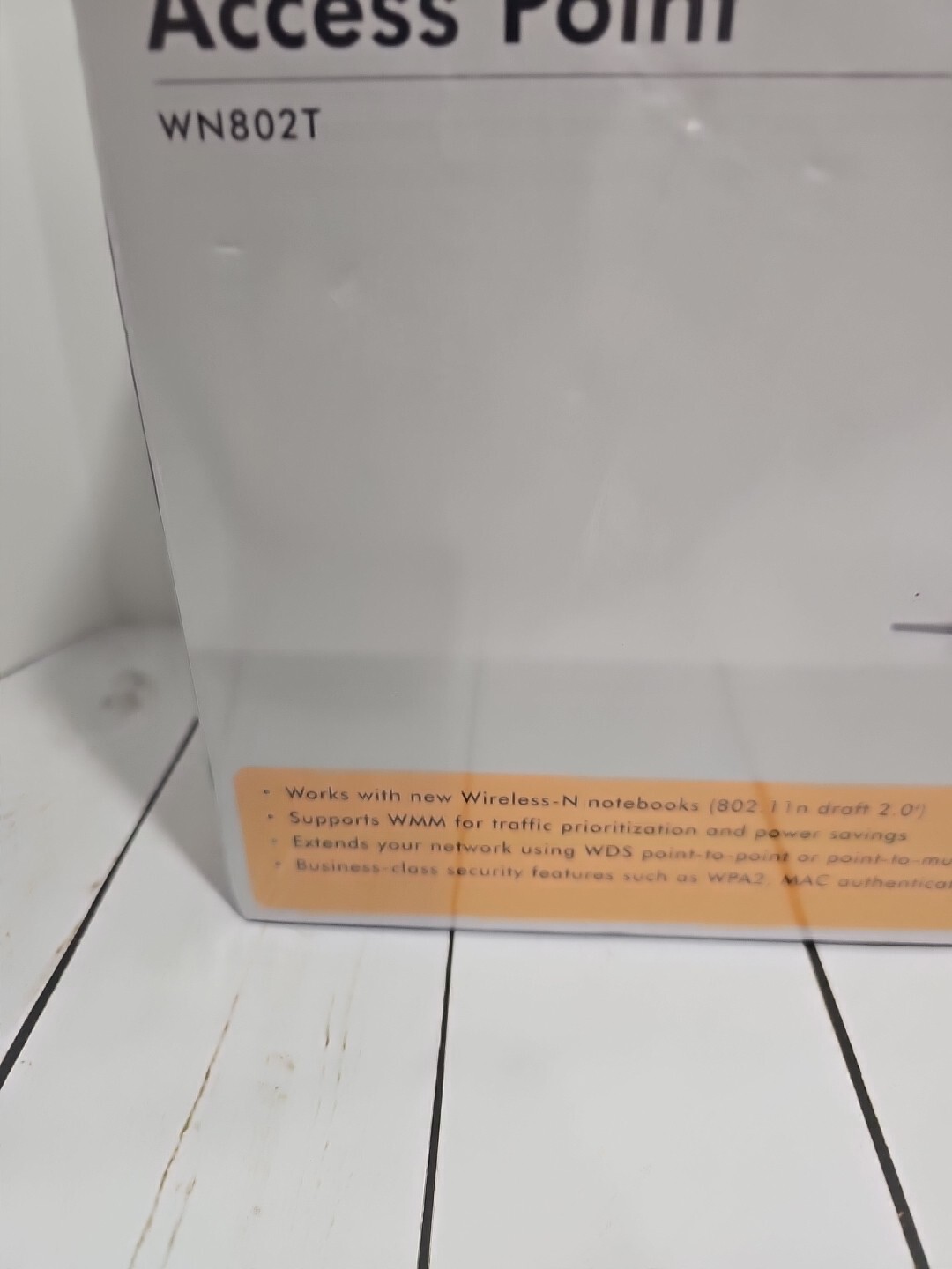 NIB NETGEAR WN802T v2 Wireless-N Access Point NEW & Sealed