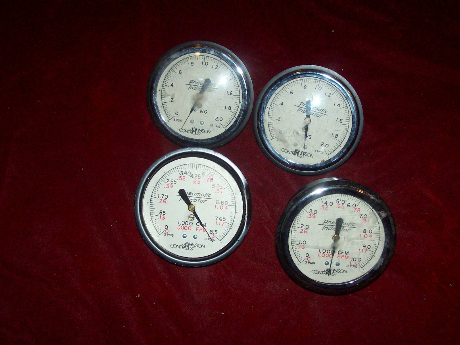 FOUR Johnson Controls Pneumatic Indicator Gauges Used