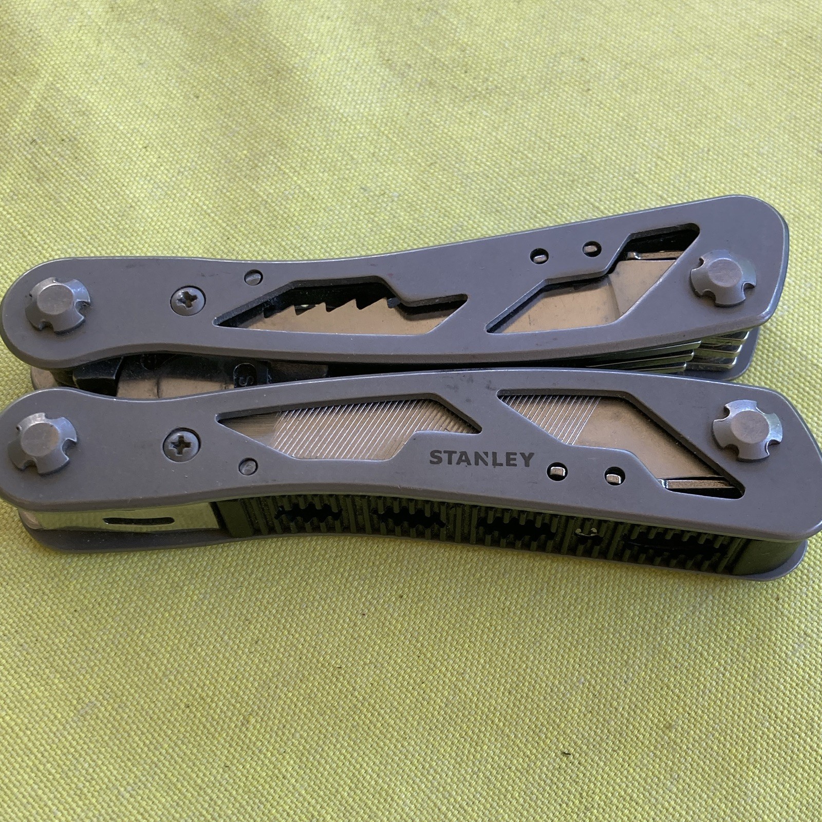 Stanley Folding Multi-Tool Pliers Pocket Tool, Stainless Steel, Gray, 1pc