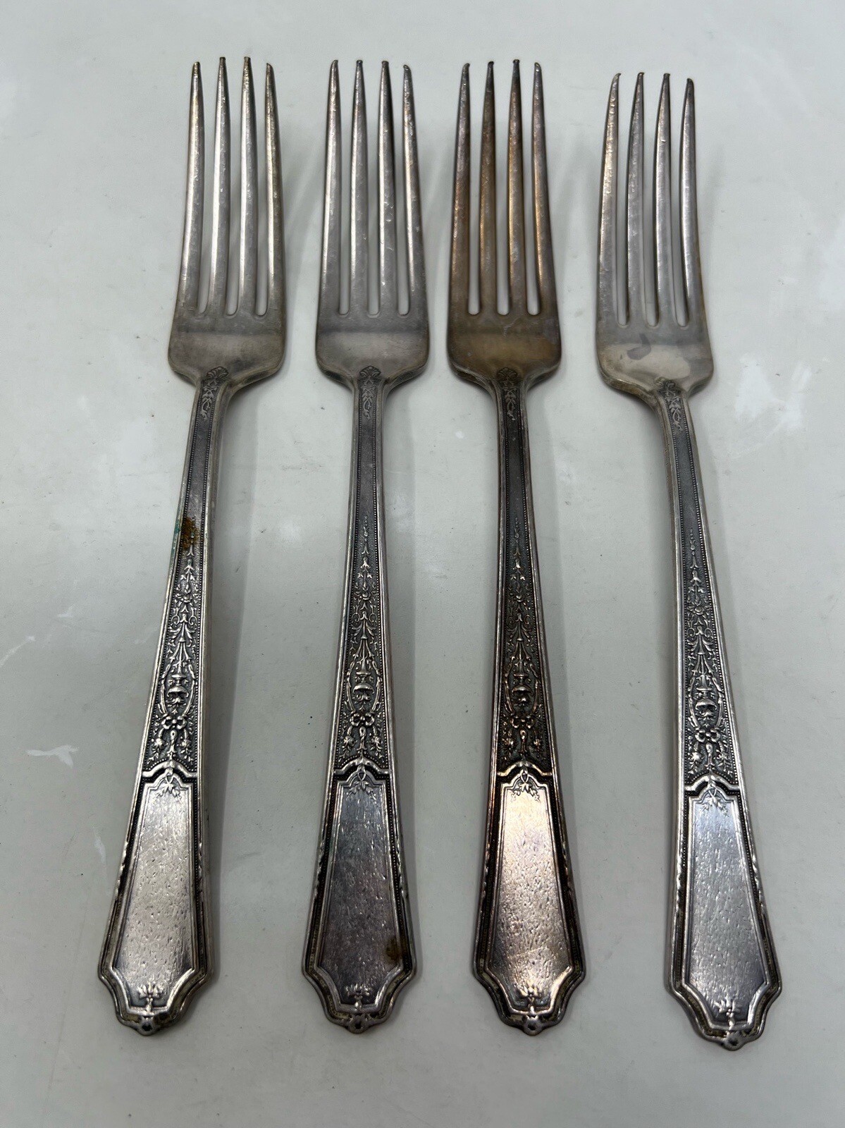 Set 4 International Silver Plate Ancestral Dinner Forks 7 1/2”