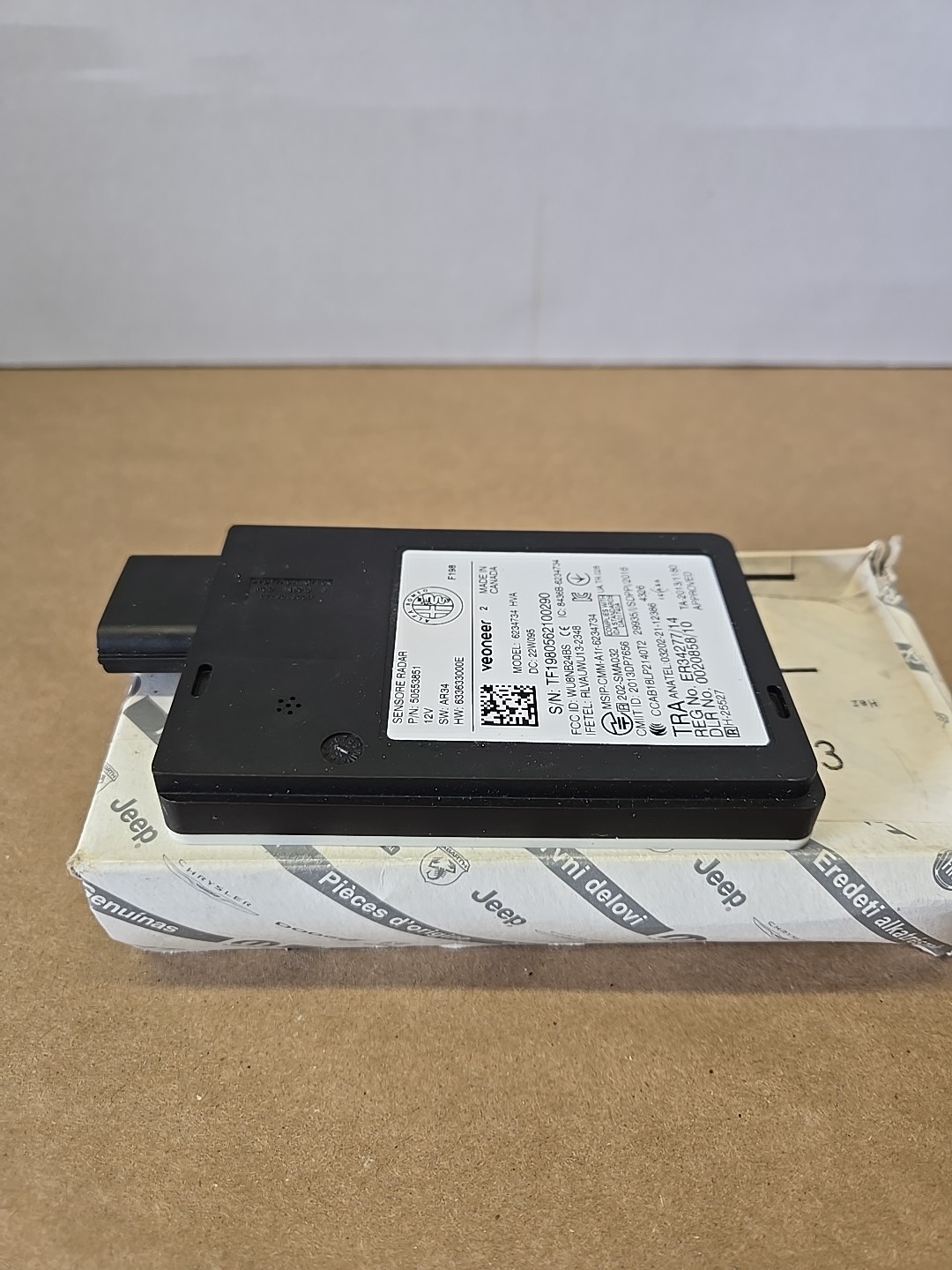 Genuine Mopar Sensor 68404181AA ALFA ROMEO BLIND SPOT DETECTION OEM NEW