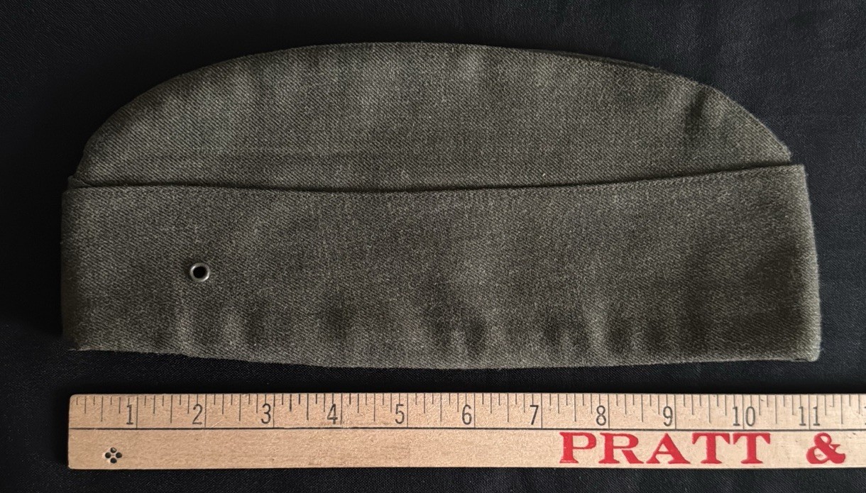 USMC Men’s Garrison Cover Cap 2212 Green ~11in wide, or approx Size 6 7/8, 7 1/8
