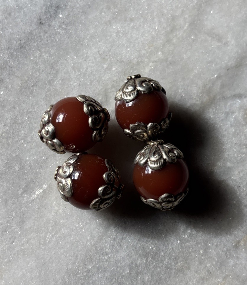 4 Pcs Carnelian Tibetan Silver Capped Beads 19x15mm CC52