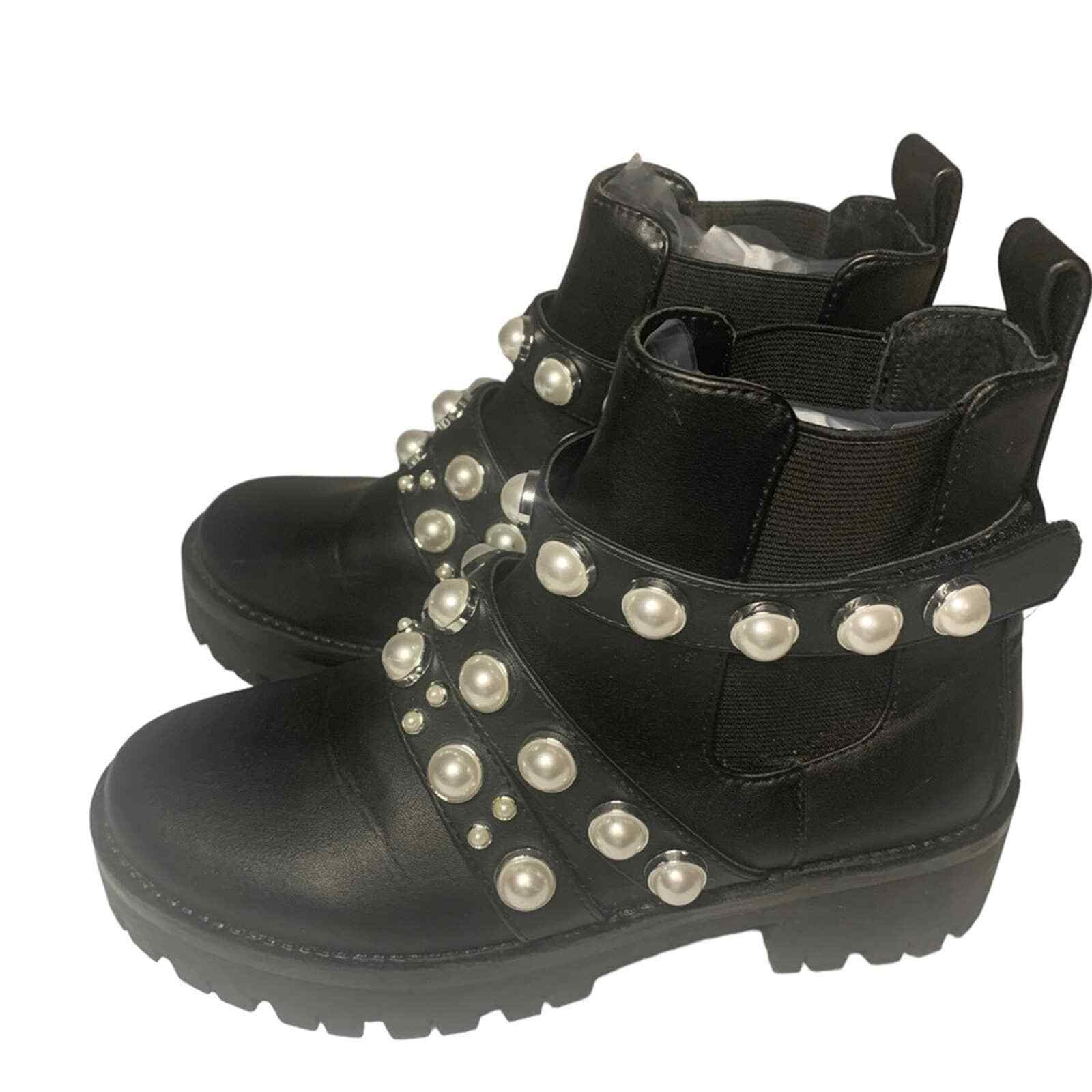 BP Kora 2 Lug Chelsea Boot In Black 5.5M