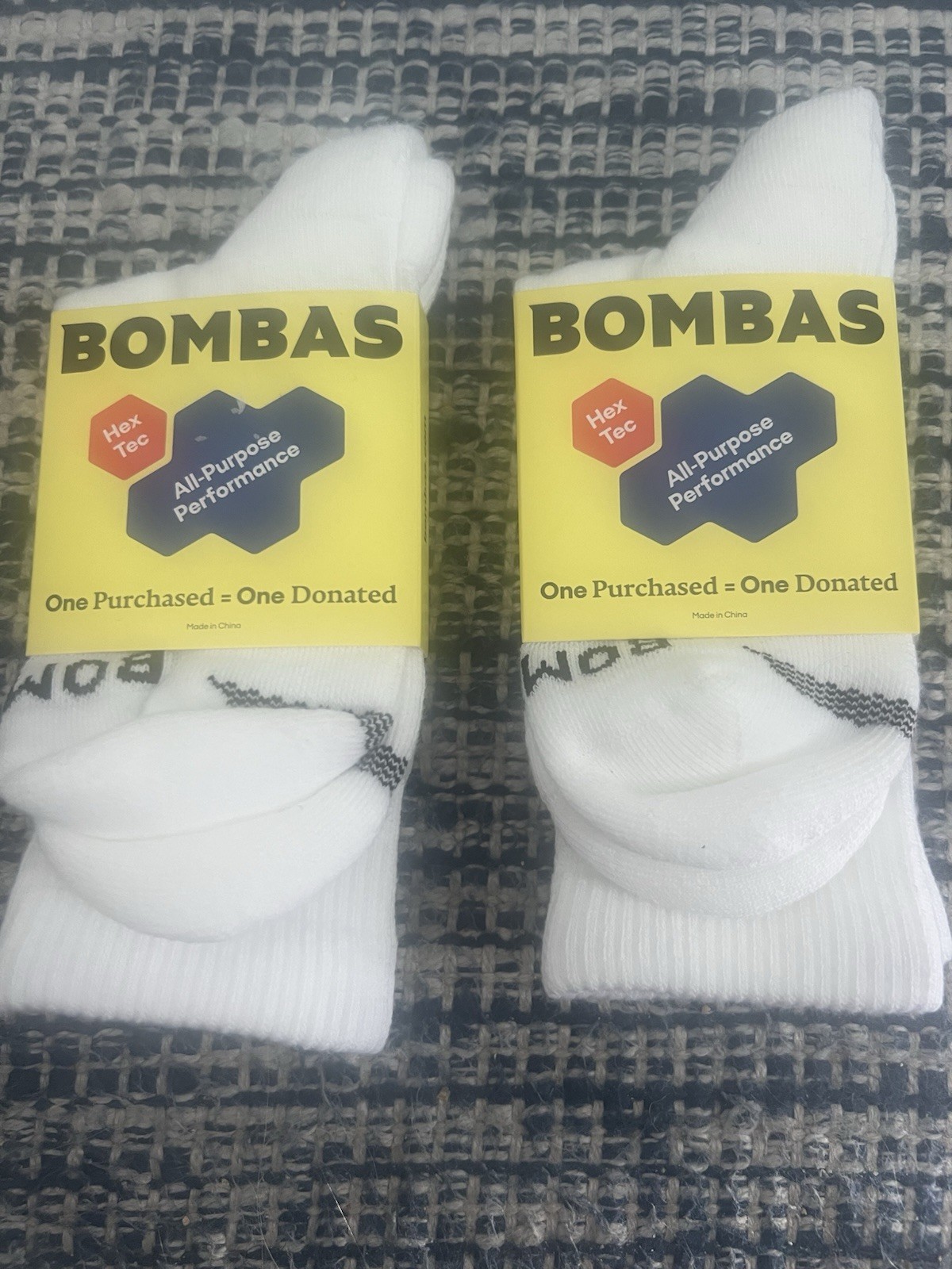 BOMBAS Hex Tec All-Purpose Performance Midweight  Calf/ Crew Socks Size M