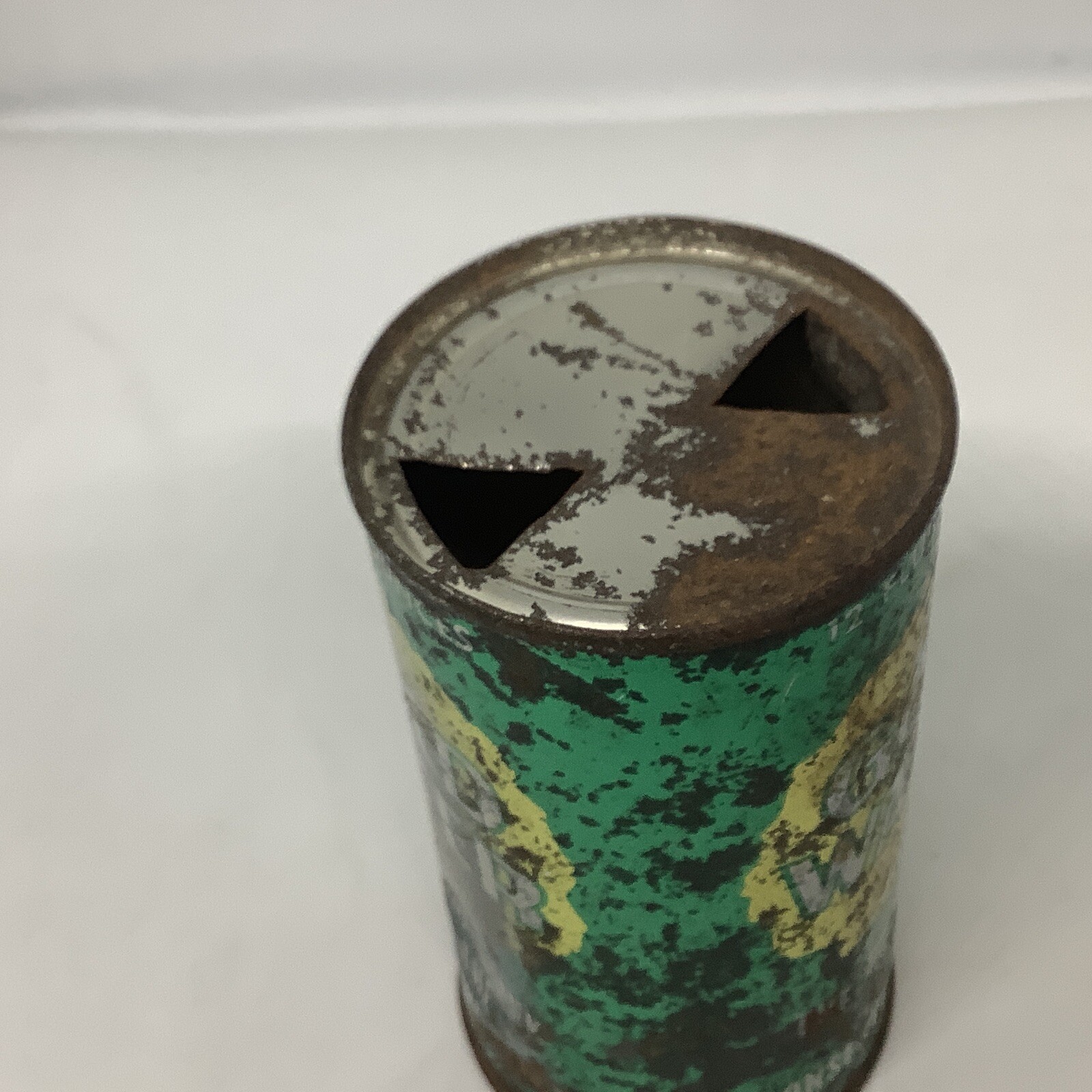 VINTAGE GOLD WATER FLAT TOP CAN