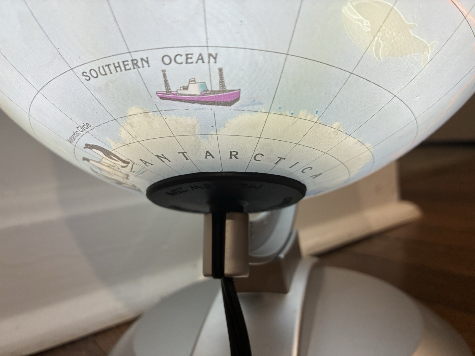 Replogle Globes 10 Inch Diameter Model #12534 LIGHTS UP Working