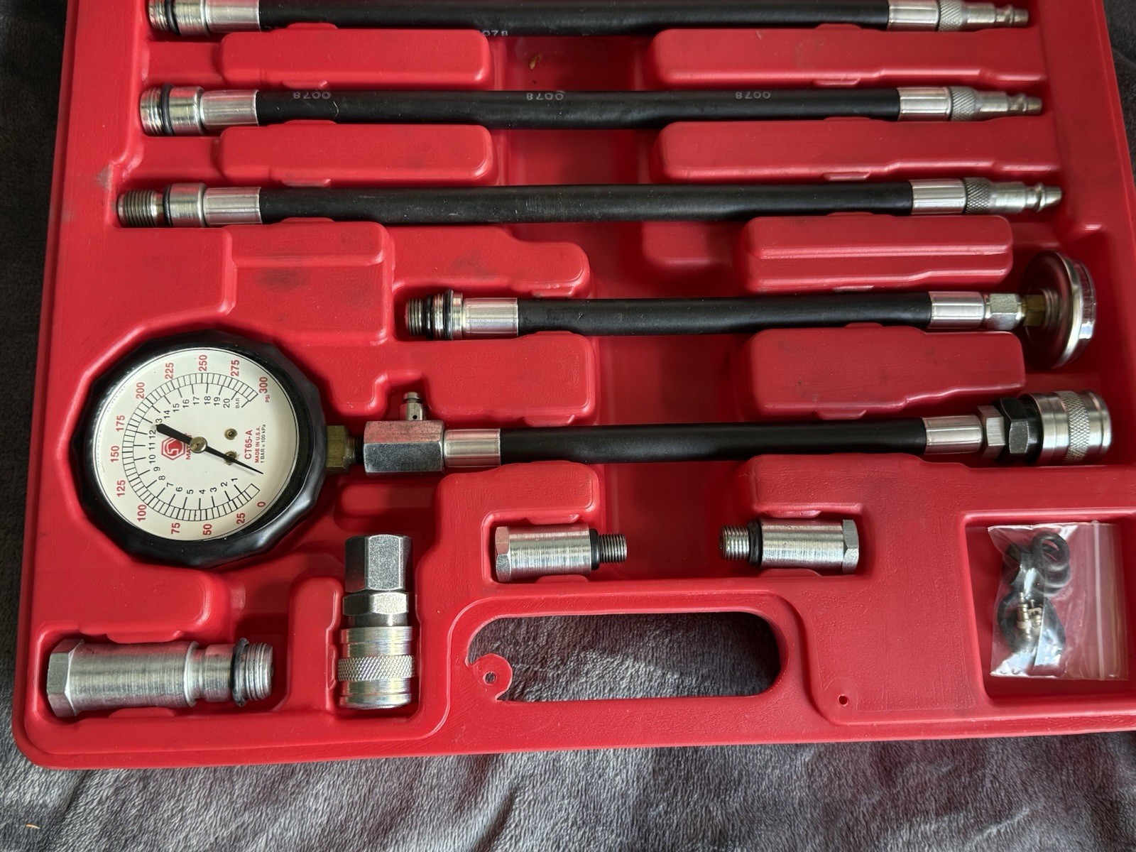 CT166K Matco Tools Compression Test Kit Complete with Case.