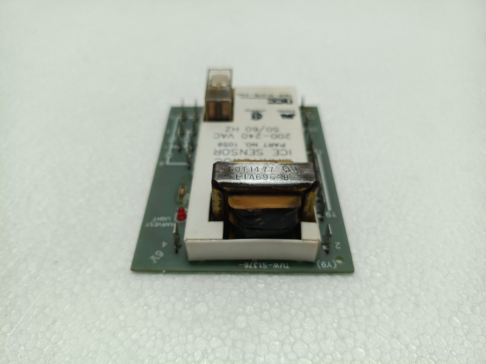 Manitowoc 1059 Ice Thickness Sensor Control Board 200-240V New Surplus