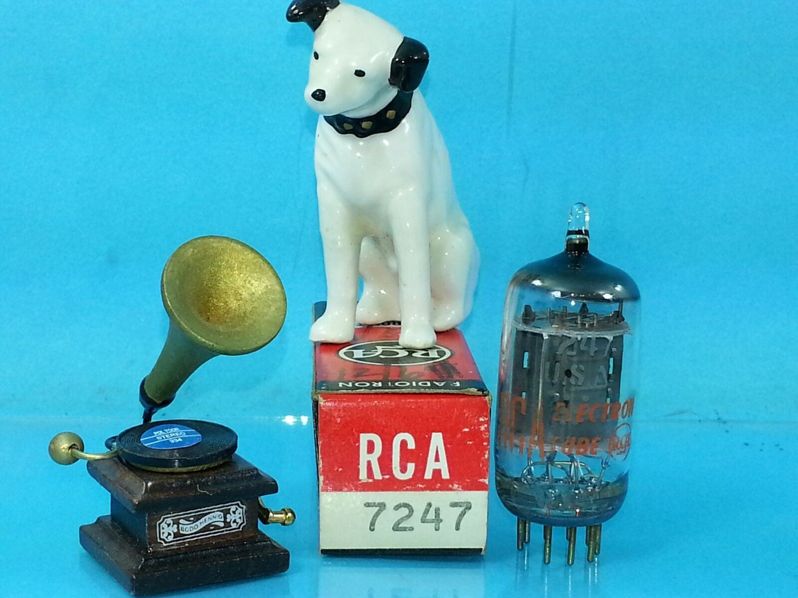RCA 7247 12DW7 TUBE NOS NIB 1960s MINT SINGLE LOW NOISE SUPER SWEET