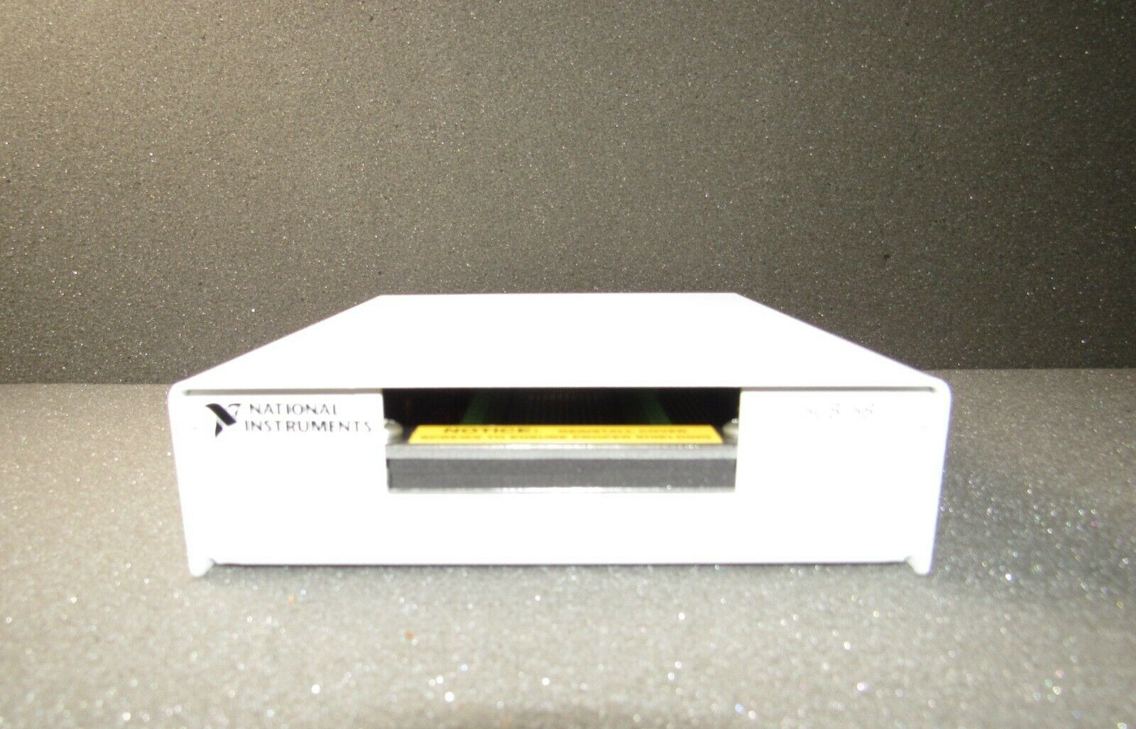 National Instruments NI SCB-68 Shielded I/O Connector Block / Screw Terminal