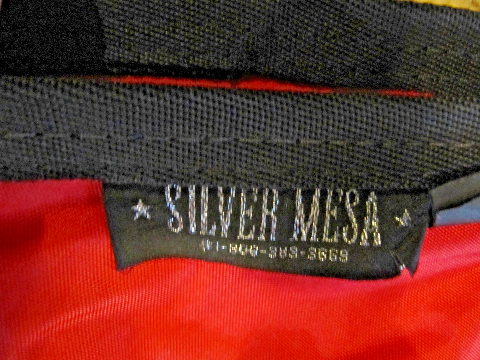SILVER MESA HORSE BLANKET SHEET 420D NYLON RED SIZE 82 Closed Front