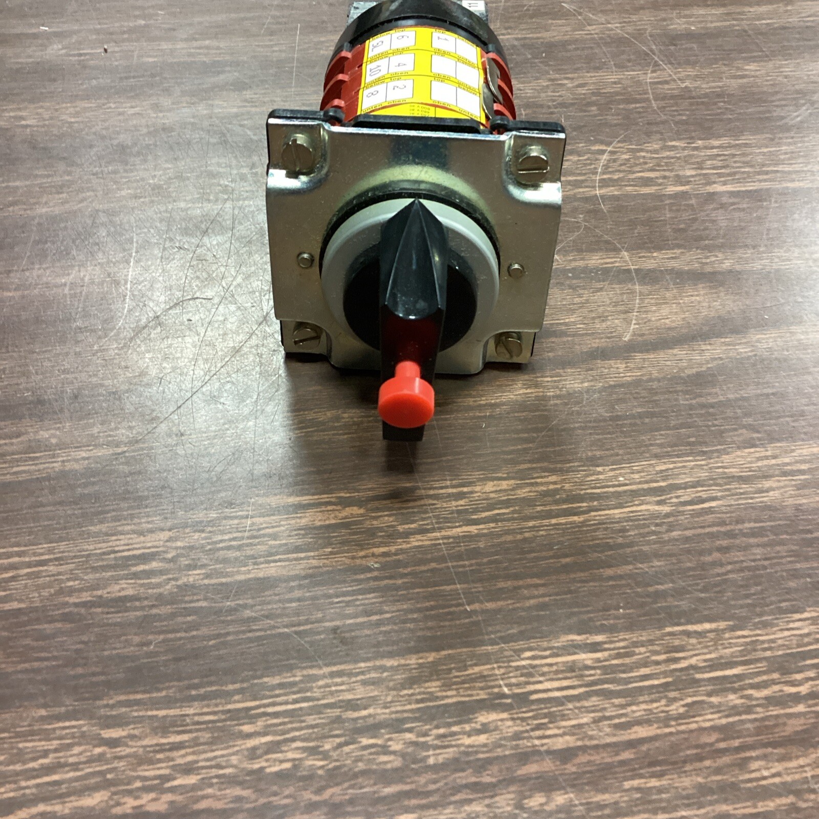 Kraus & Naimer C10 VDE 0660 Rotary panel Switch F06