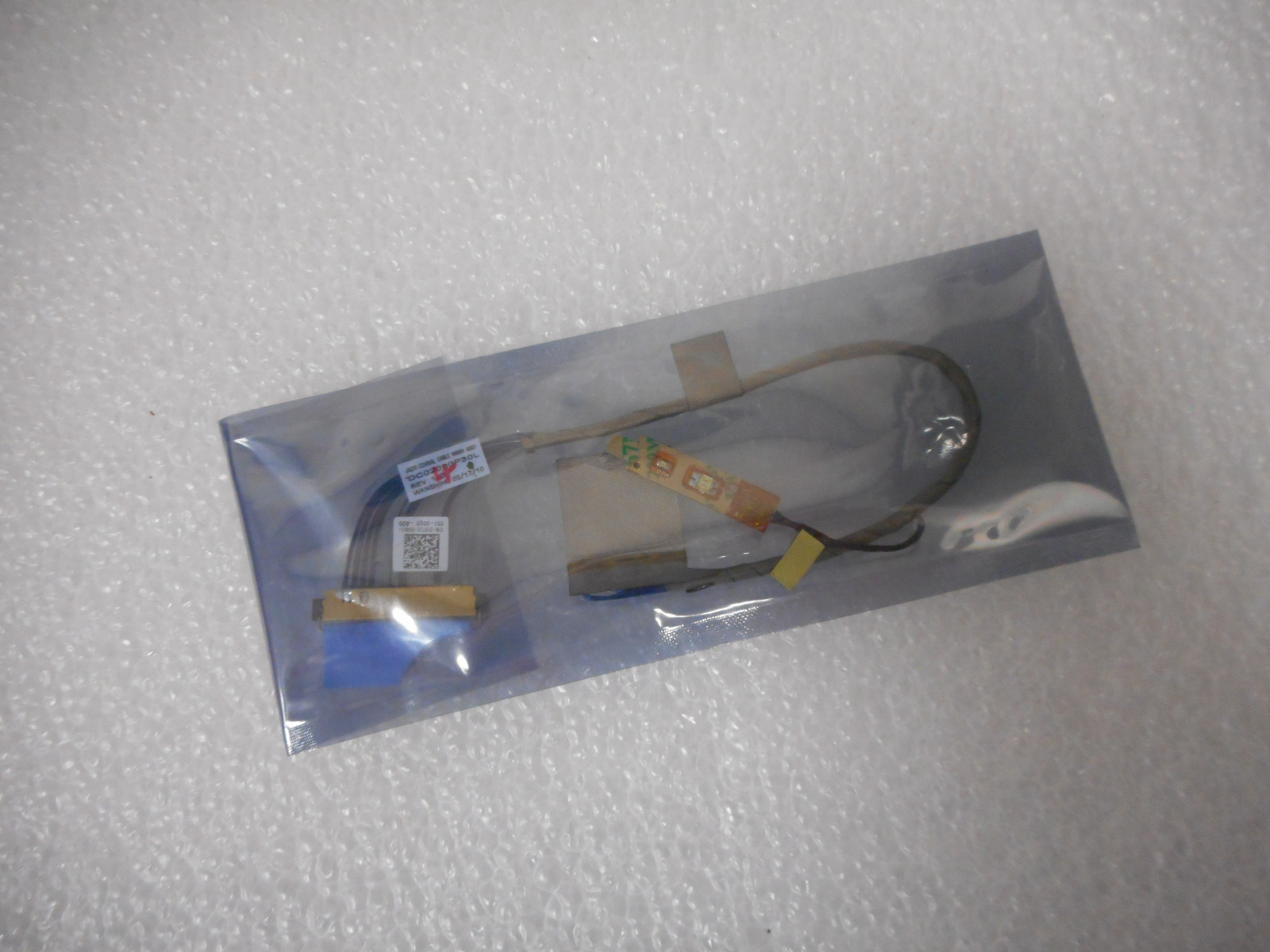 NEW Genuine OEM Dell Latitude E4200 LCD Flex Ribbon Cable DC02000P30L - Y571D