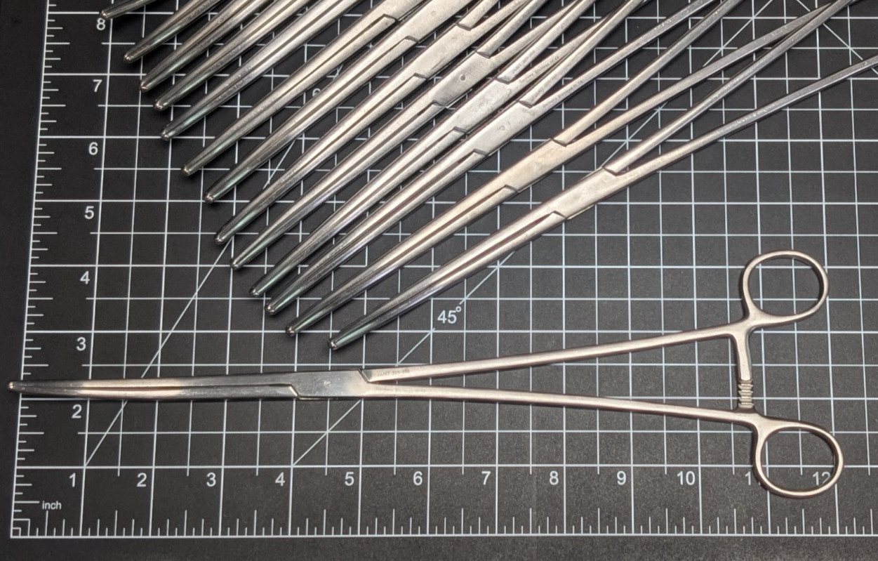 Jarit 305-398 Rochester-Pean Forceps, Longitudinal Serrations, Curved, 11-3/4"