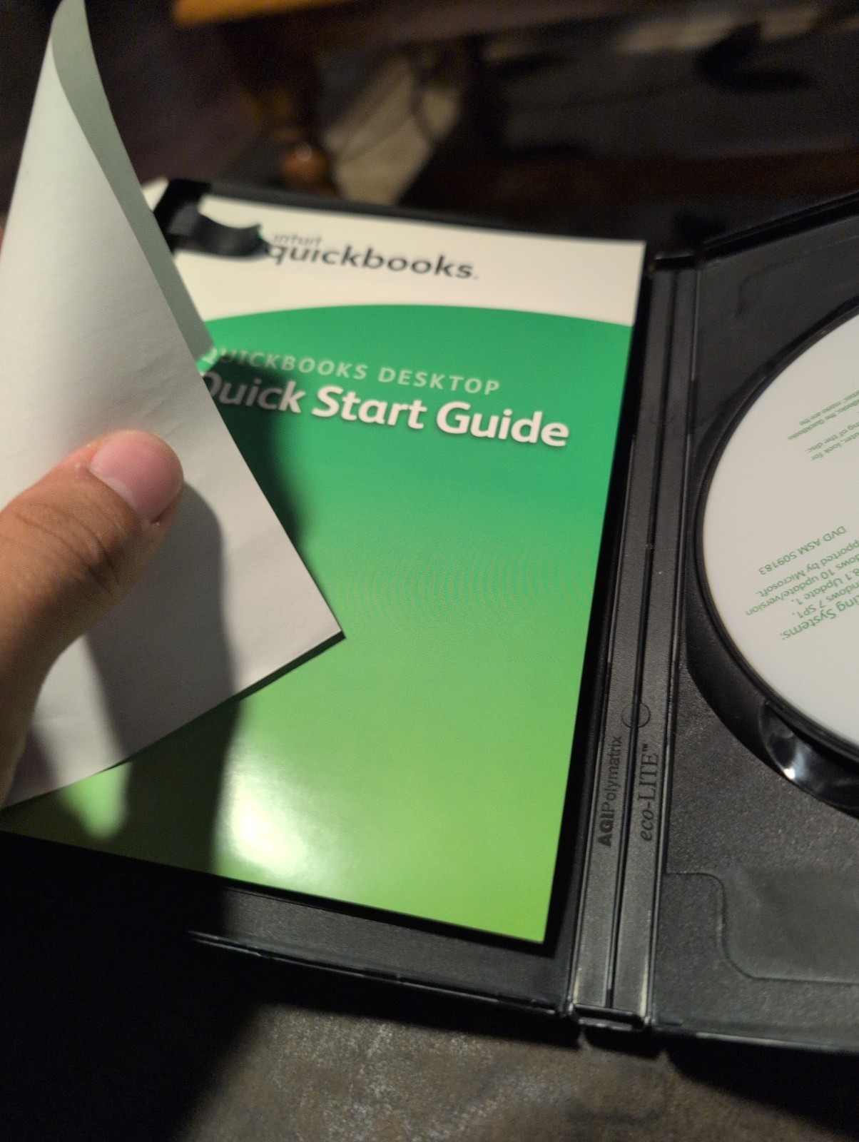 Intuit QuickBooks Desktop Pro 2019 Software (1 User)