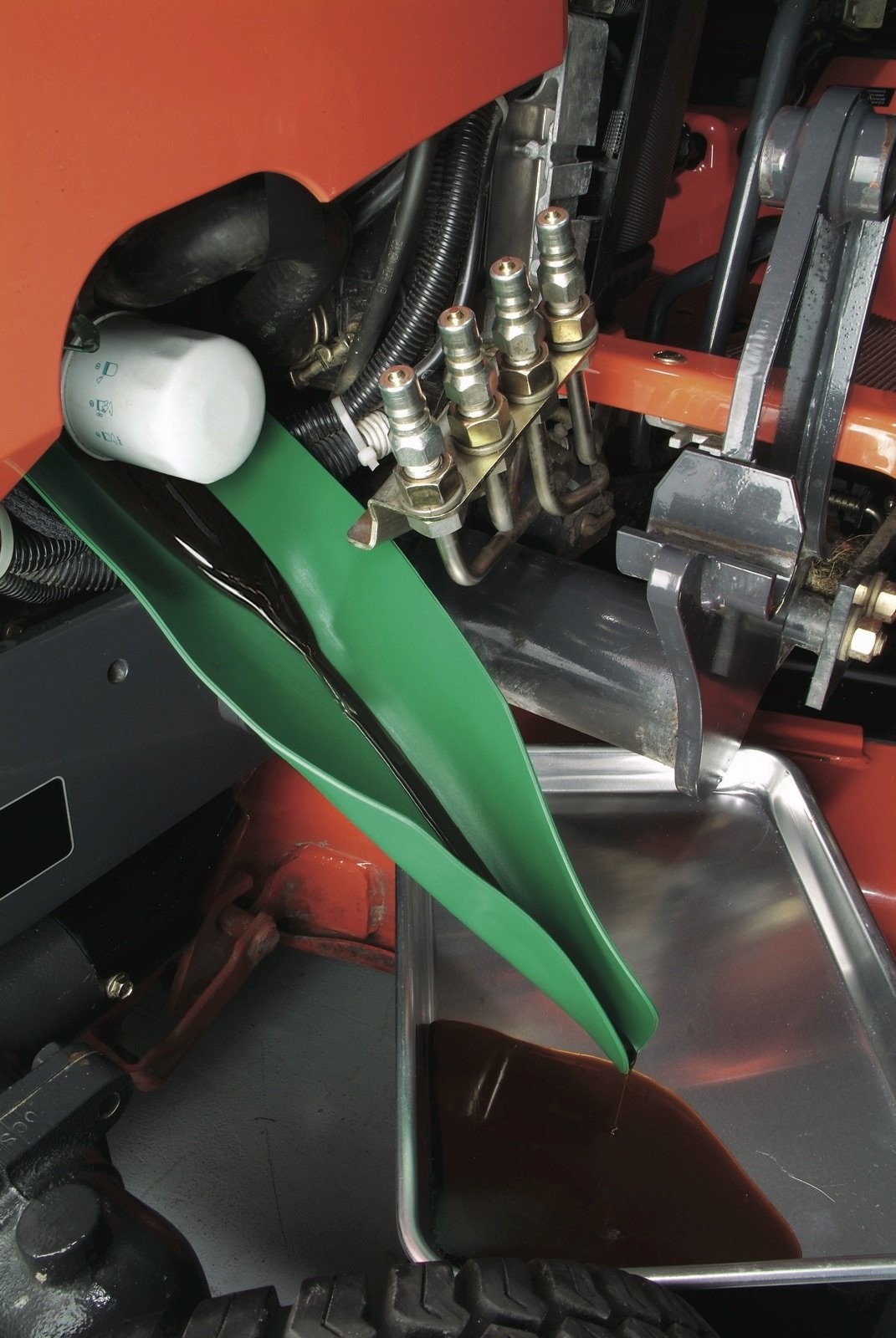 Flexible Draining Tool for Trucks and Tractors - Easy Flow Management
