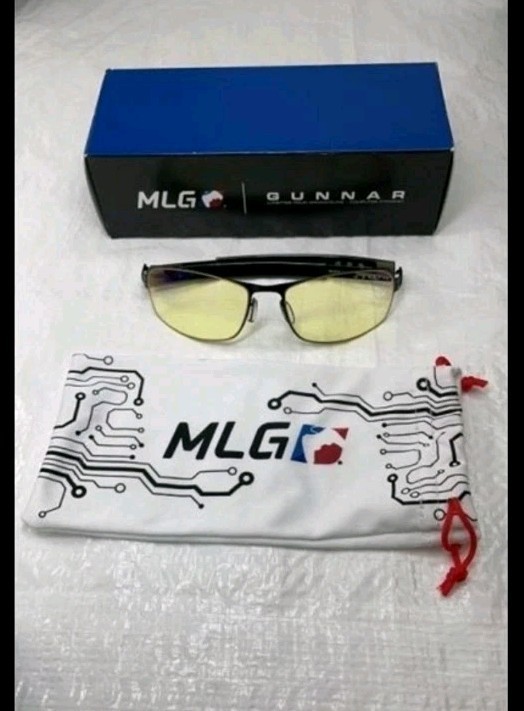 GUNNAR MLG Phantom Gloss Onyx Gaming GlassesModel 57016-132