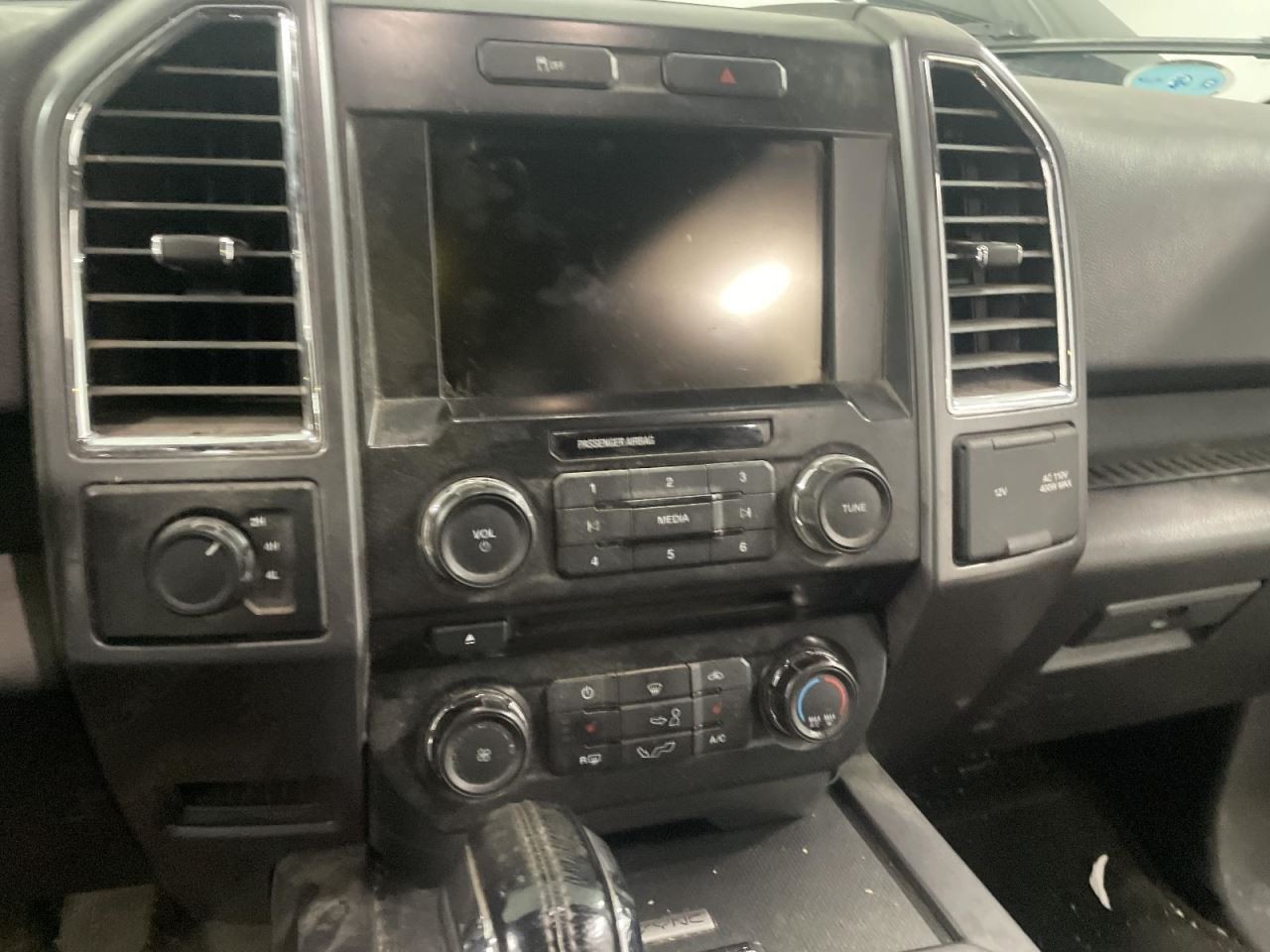 F150 2015 Air Shutter 973105