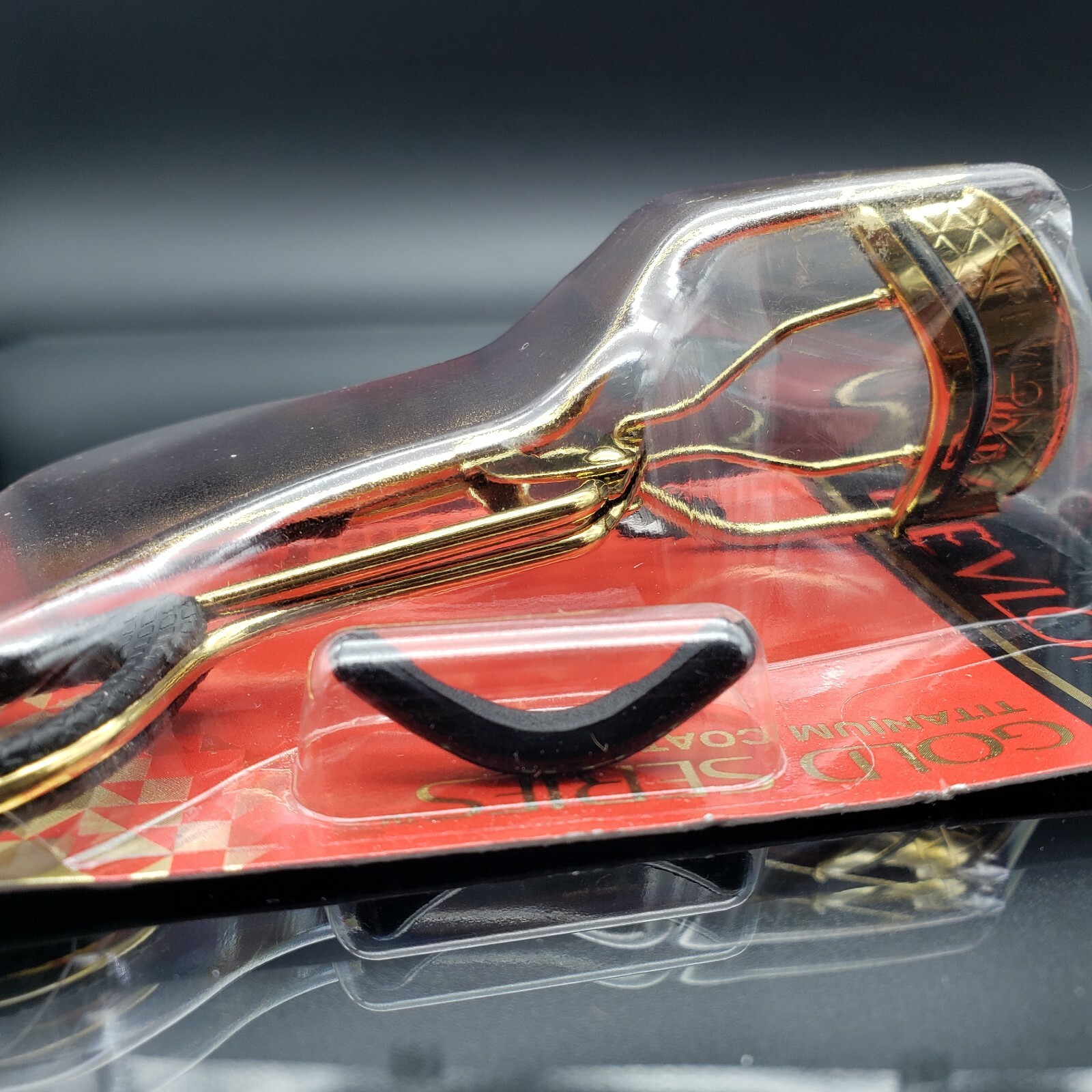 Revlon Gold Series Lash Curler(42009)