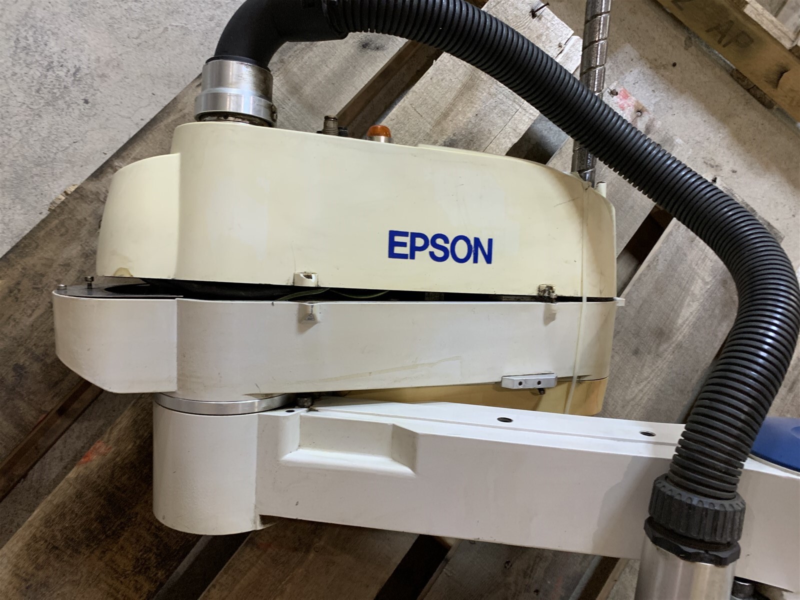 USED Seiko Epson Scara Robot E2H853S-UL Robot Arm #1