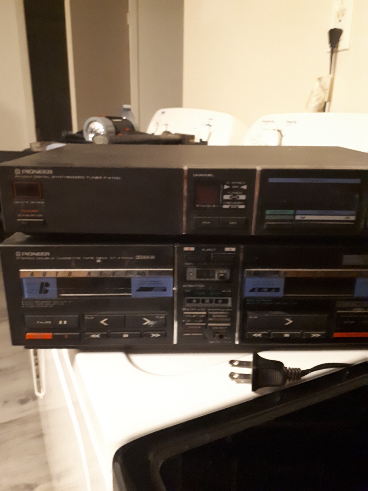 Pioneer fm/am digital synthesized tuner, f-x700with dual cassette ct-x700wi