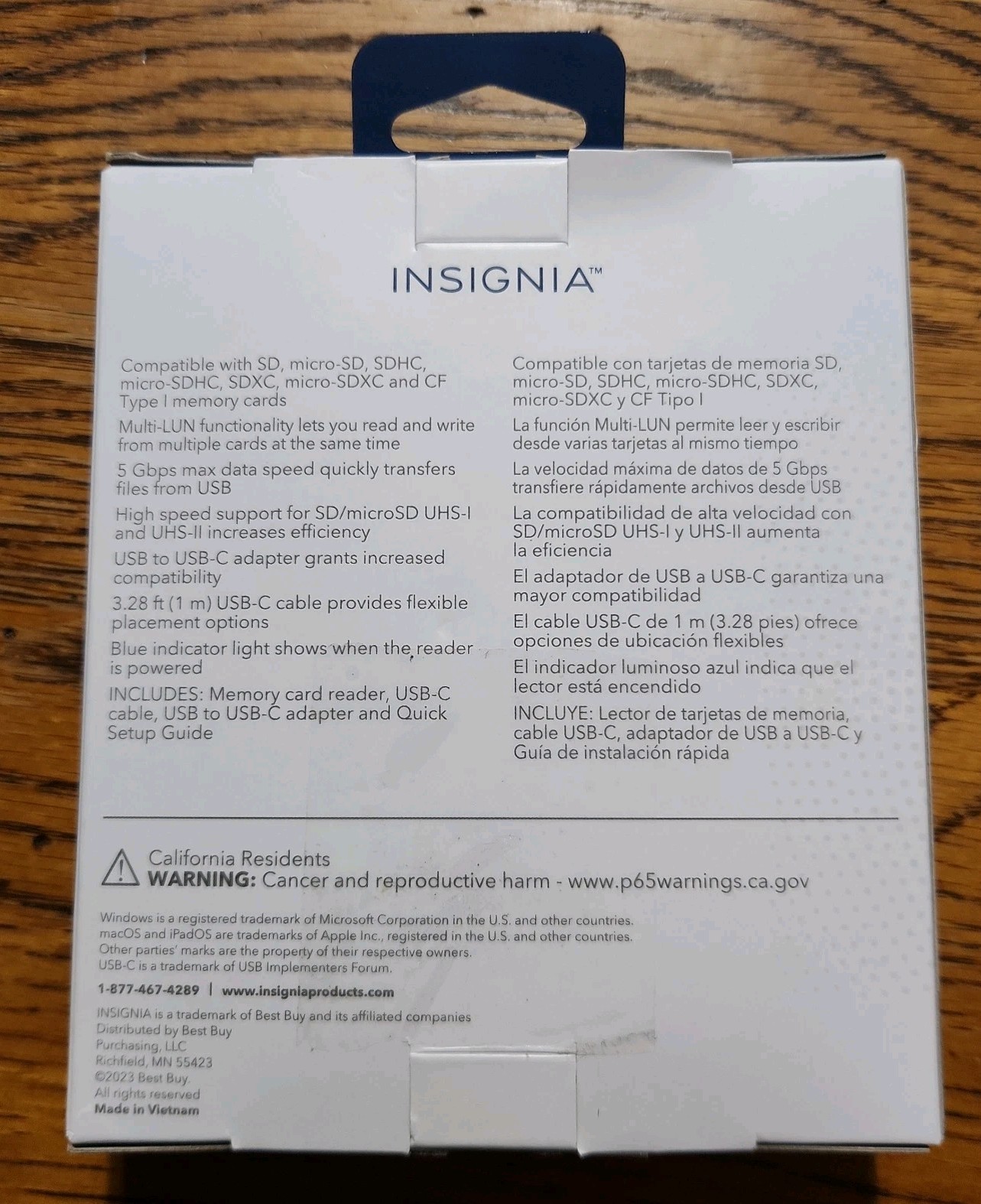 Insignia- USB-C to SD, microSD and CompactFlash Memory Card Reader - Black