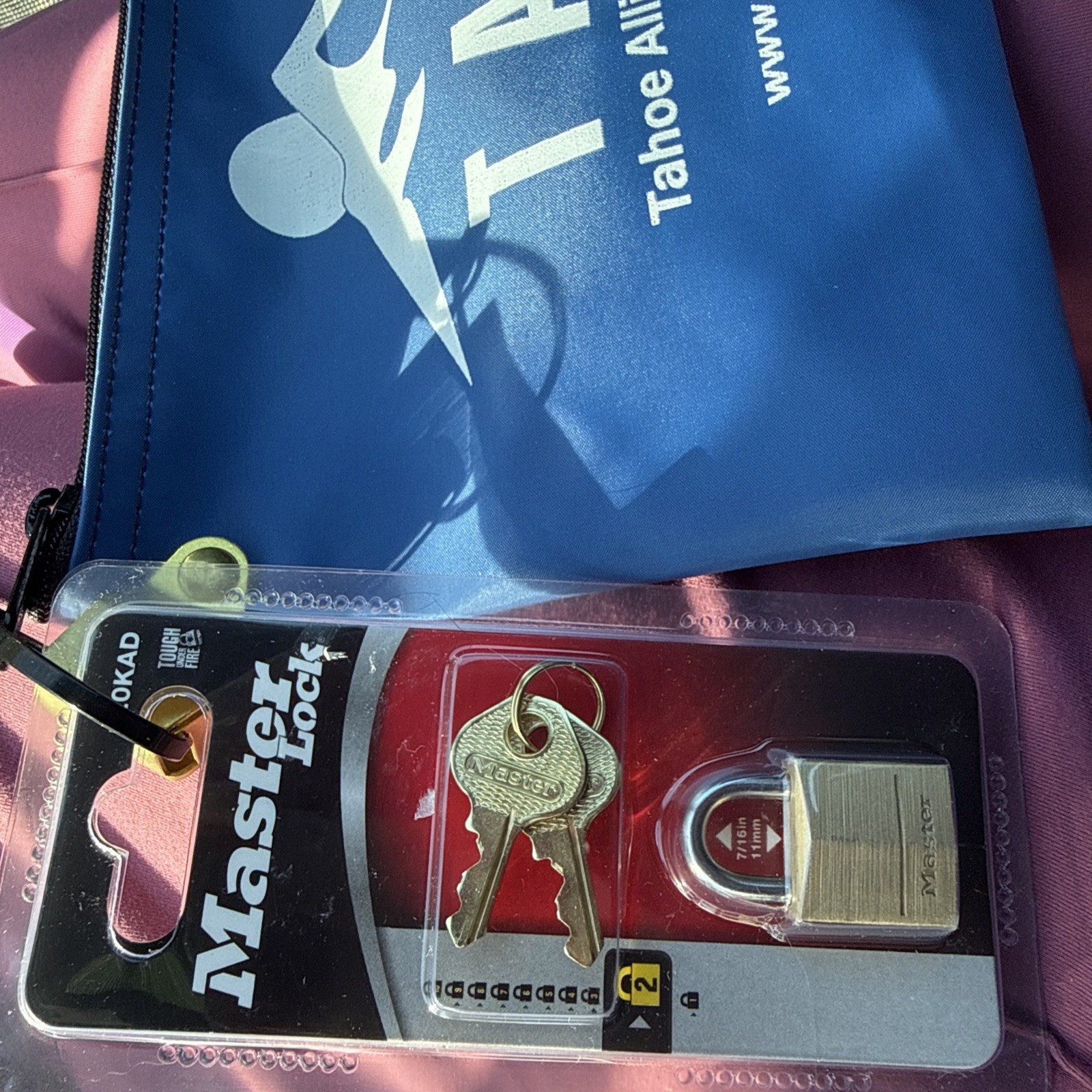 Master Lock Padlock 2 Keys Bank Money Bag New Unopened Sealed