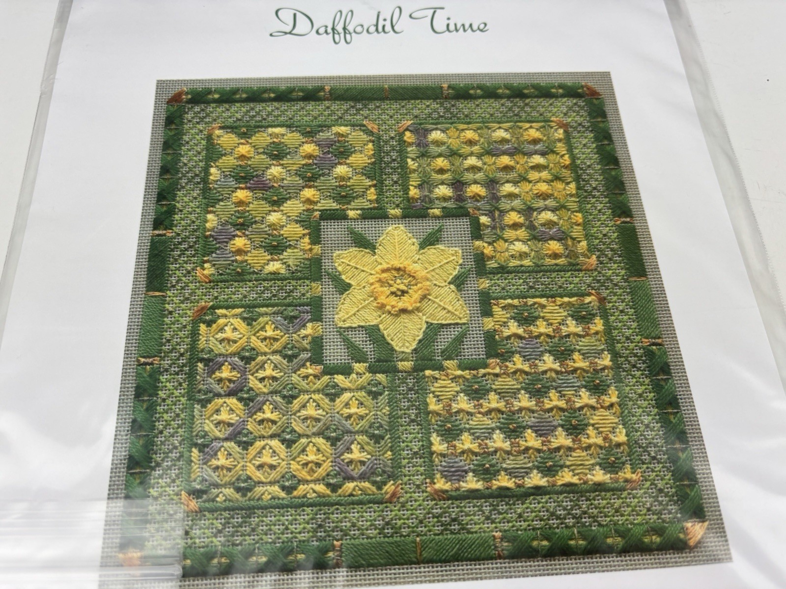 Laura J Perin Design Garden Collection Daffodil Time Needlepoint Pattern 2S