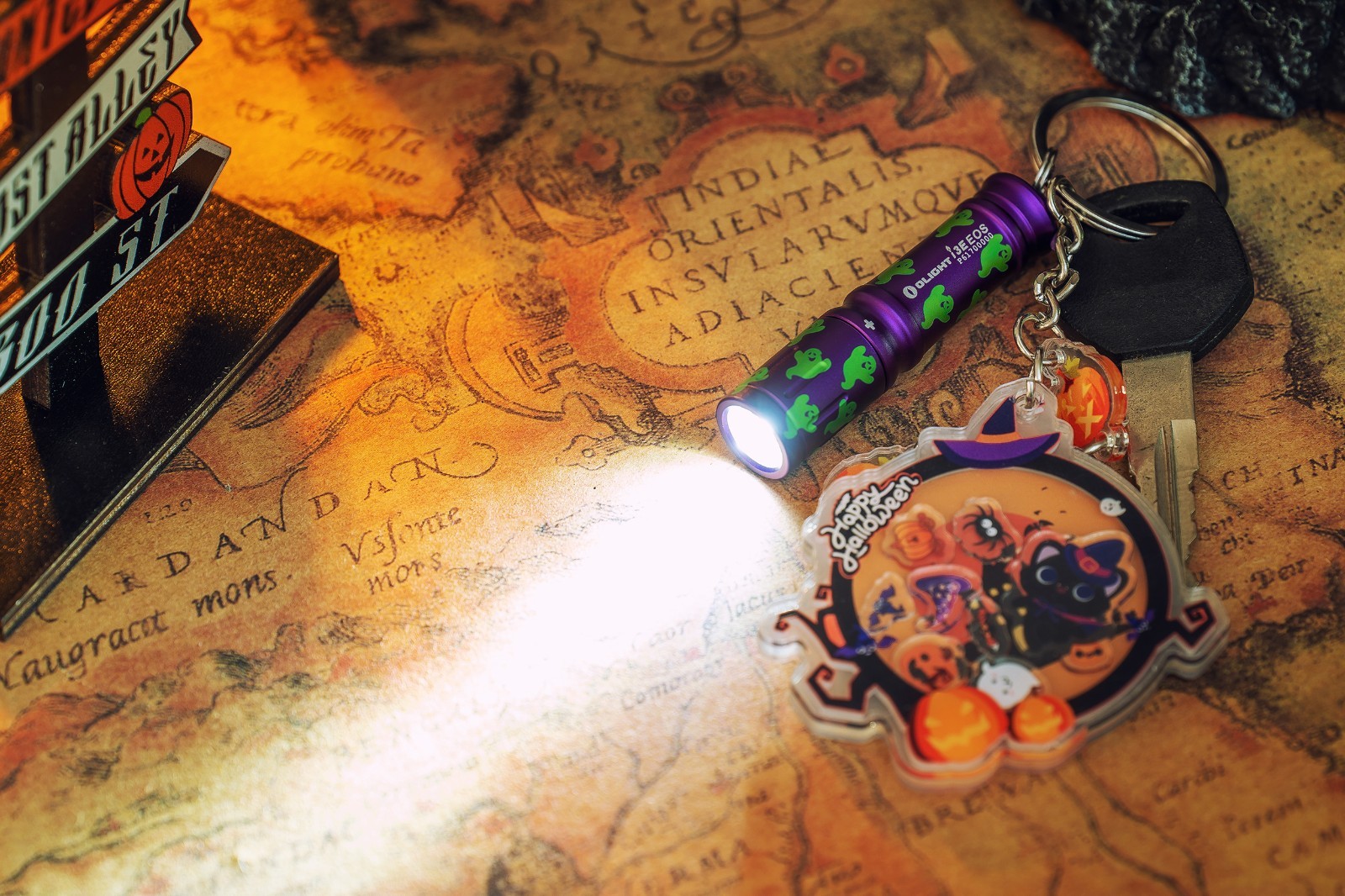 Olight I3E EOS Halloween Ghost Keychain Waterproof Flashlight, 90 Lumens, 1 AAA