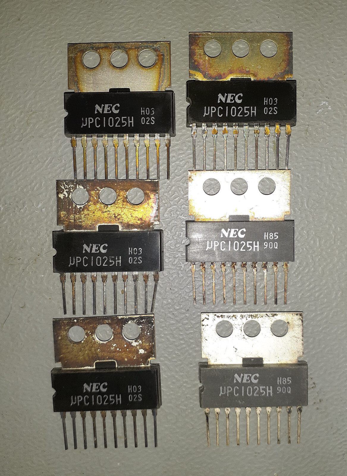 NEC upc1025H. NOS.