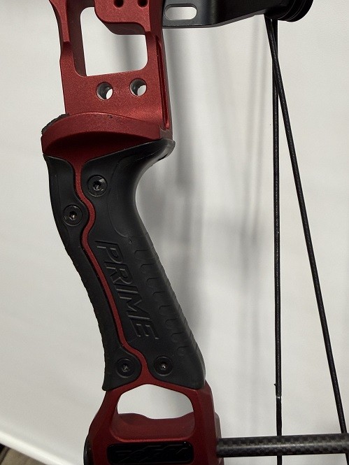 G5 Prime Form 34 60lb RH Grey Limbs/ Red Riser